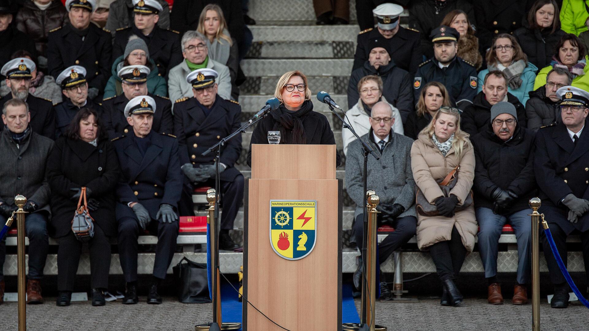 Eva Högl bei ihrer Rede an der Marineoperationsschule Bremerhaven.   