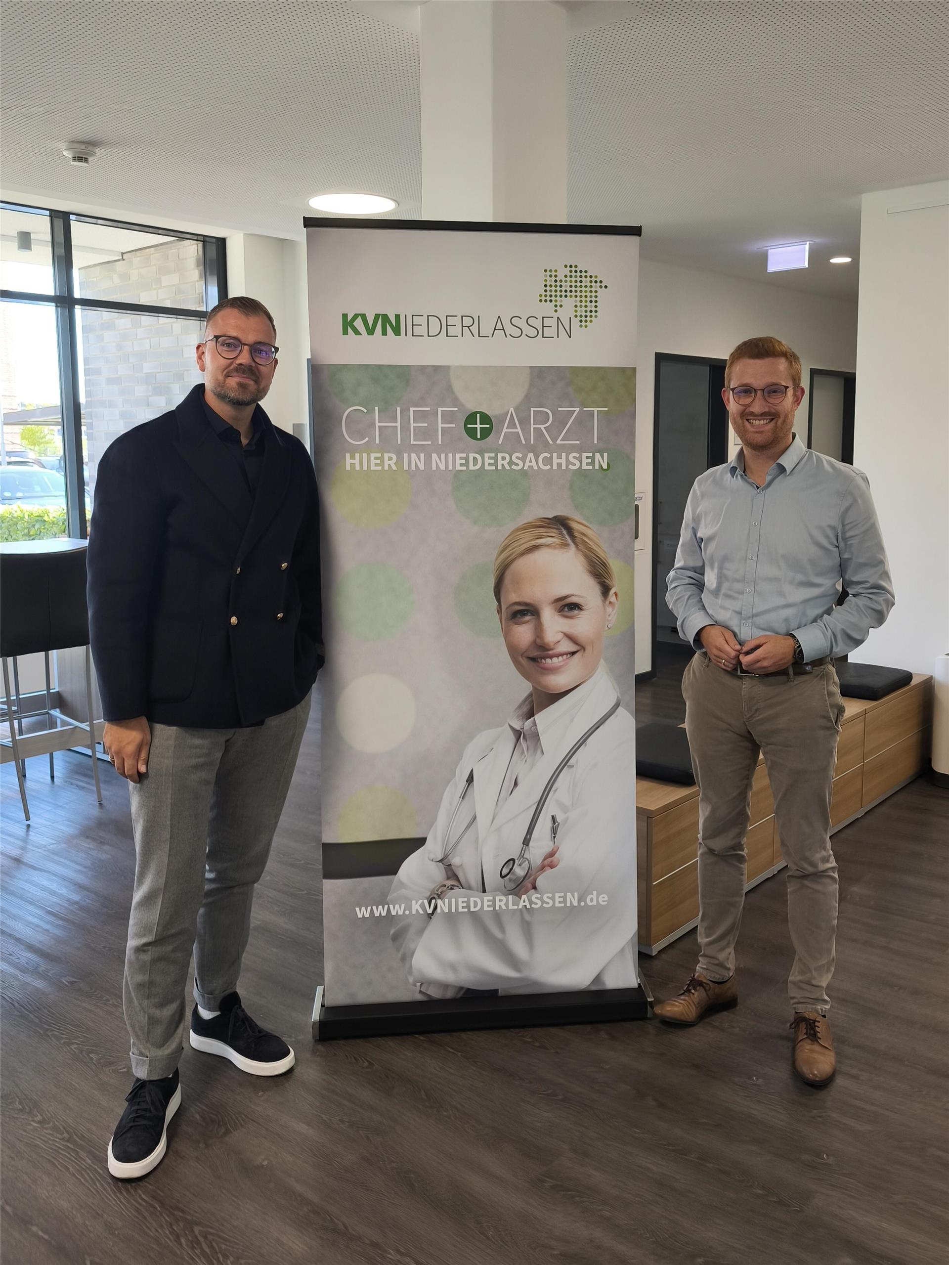 Frohe Kunde beim Gespräch zwischen KVN-Geschäftsführer Sören Rievers und Dirk-Frederik Stelling: Die aktuellen Bedarfszahlen sind eine Chance für die Ansiedlung in Bremervörde.