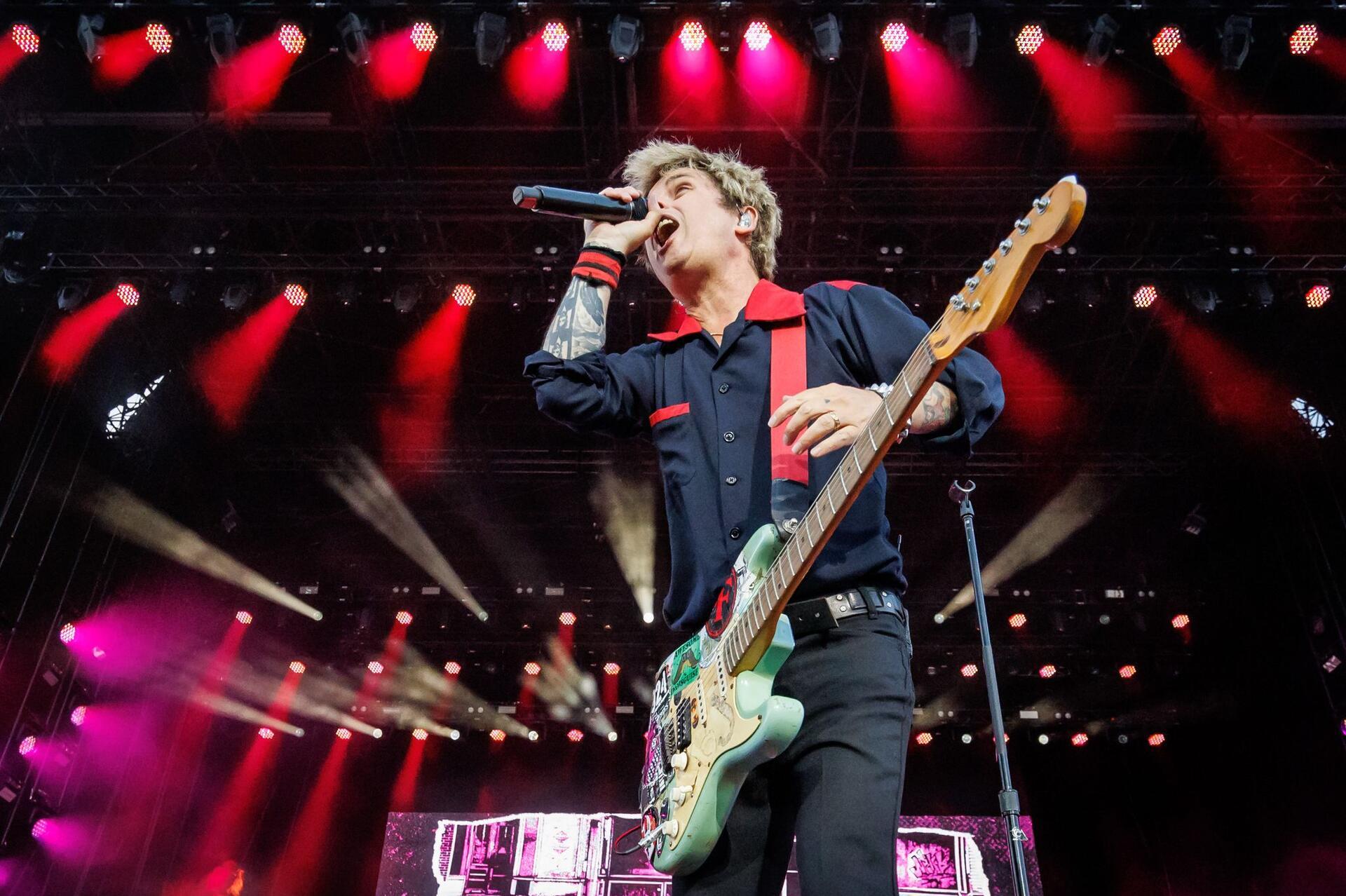 Frontmann Billie Joe Armstrong und der Rest von Green Day heizen dieses Jahr die...