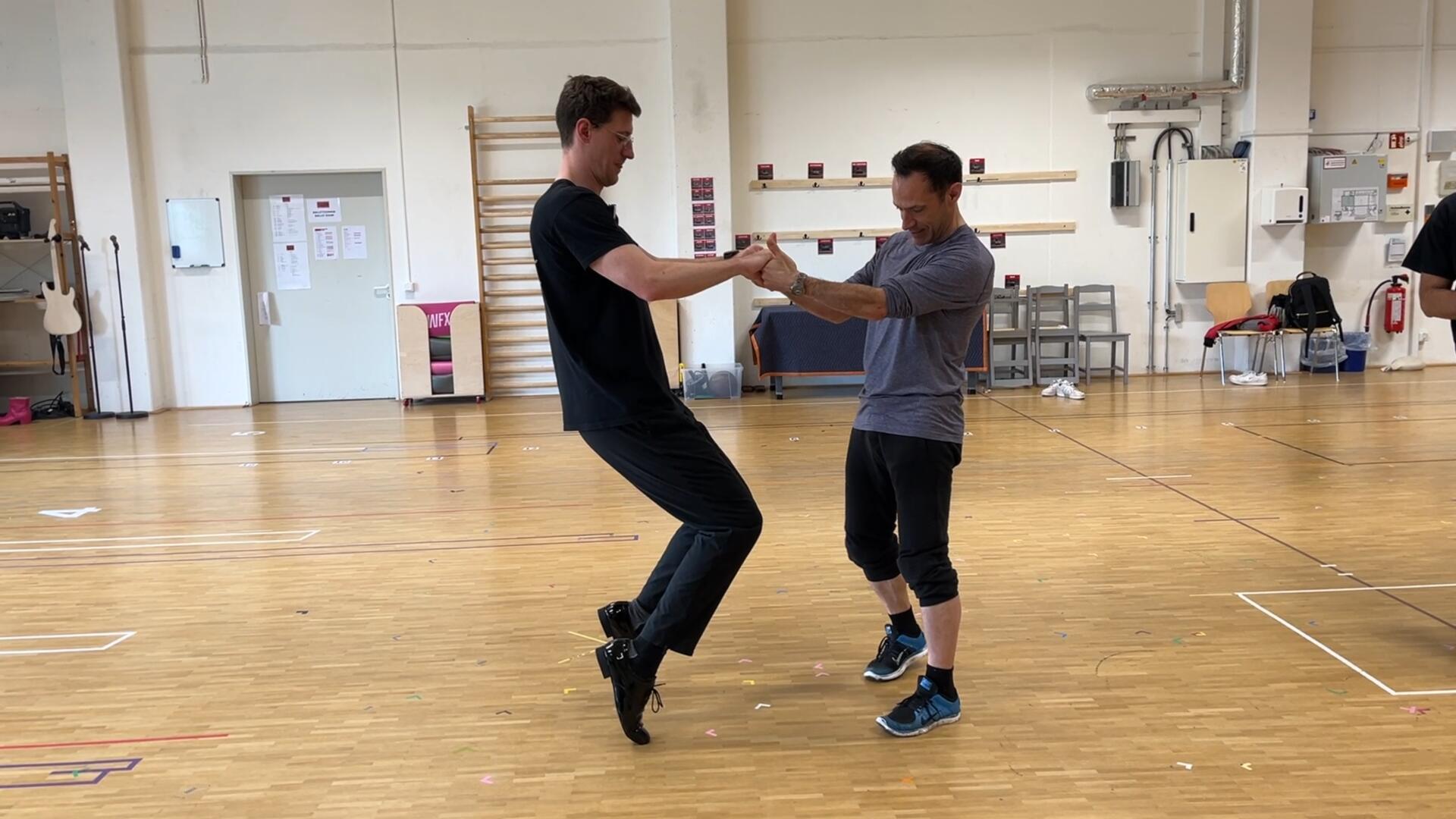 Toe Stand