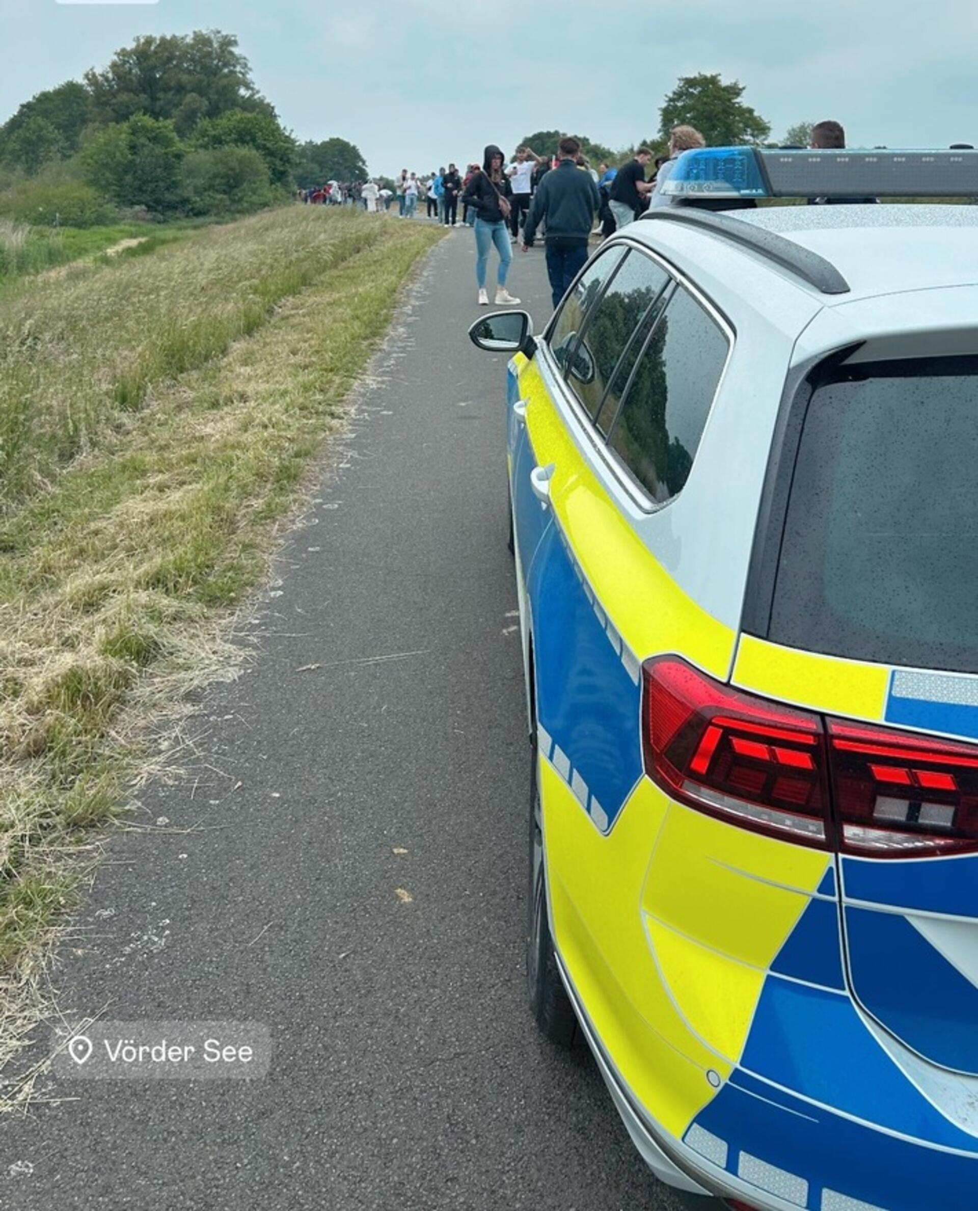 Himmelfahrt Vörder See - mit starker Polizeipräsenz. Am Vörder See gab es tagsüber keine nennenswerten Zwischenfälle.