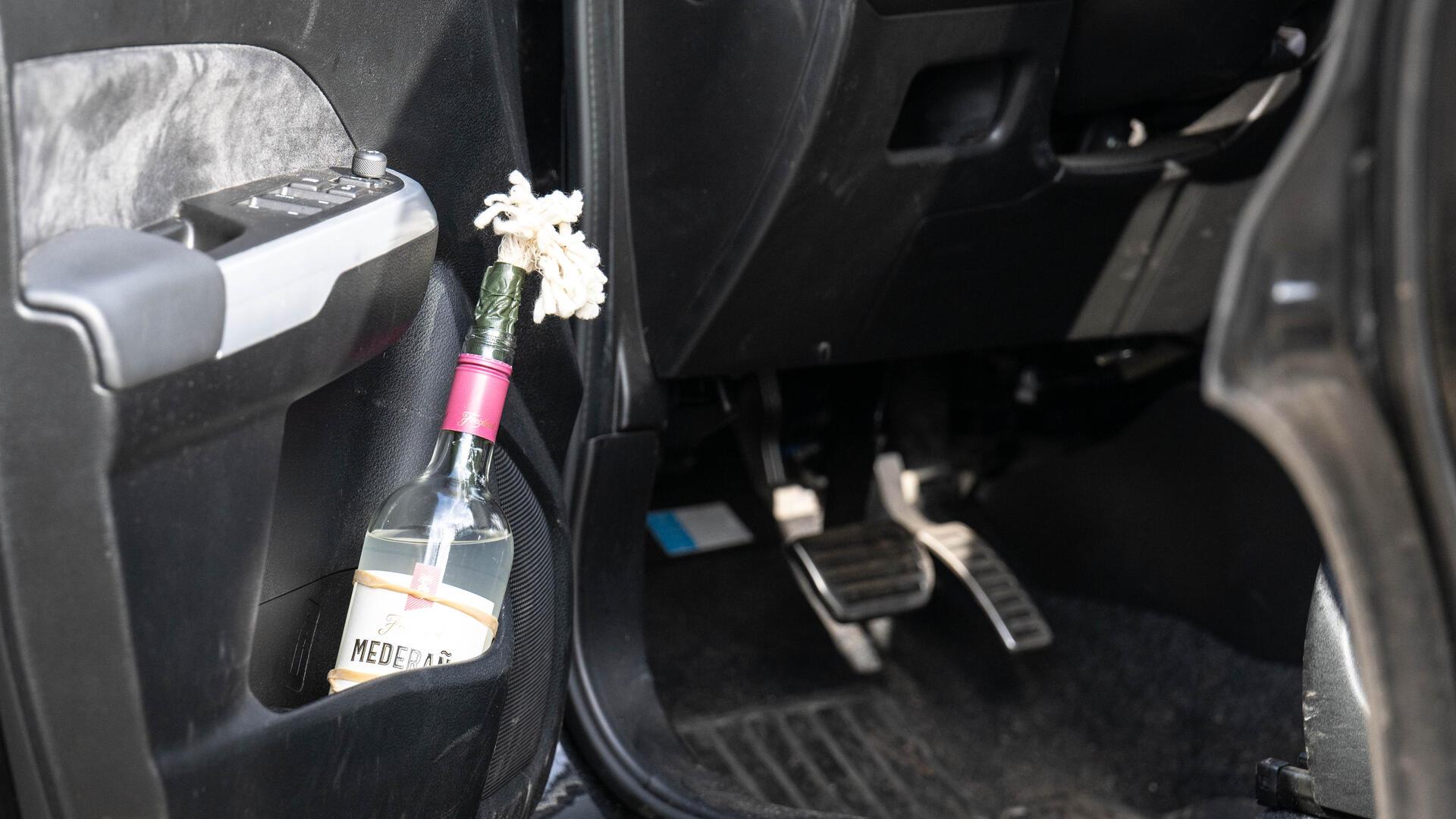 Vierfach-Mord: Familie, Freunde und Nachbarn nehmen Abschied (Update 28) Im Auto des Tatverdächtigen entdeckten Ermittler einen Molotow-Cocktail.