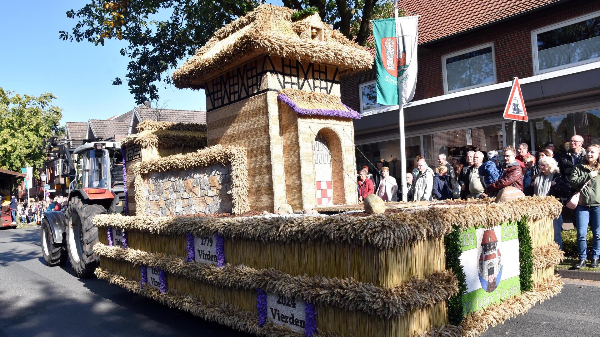 Schmuckwagen der Dorfjugend Vierden