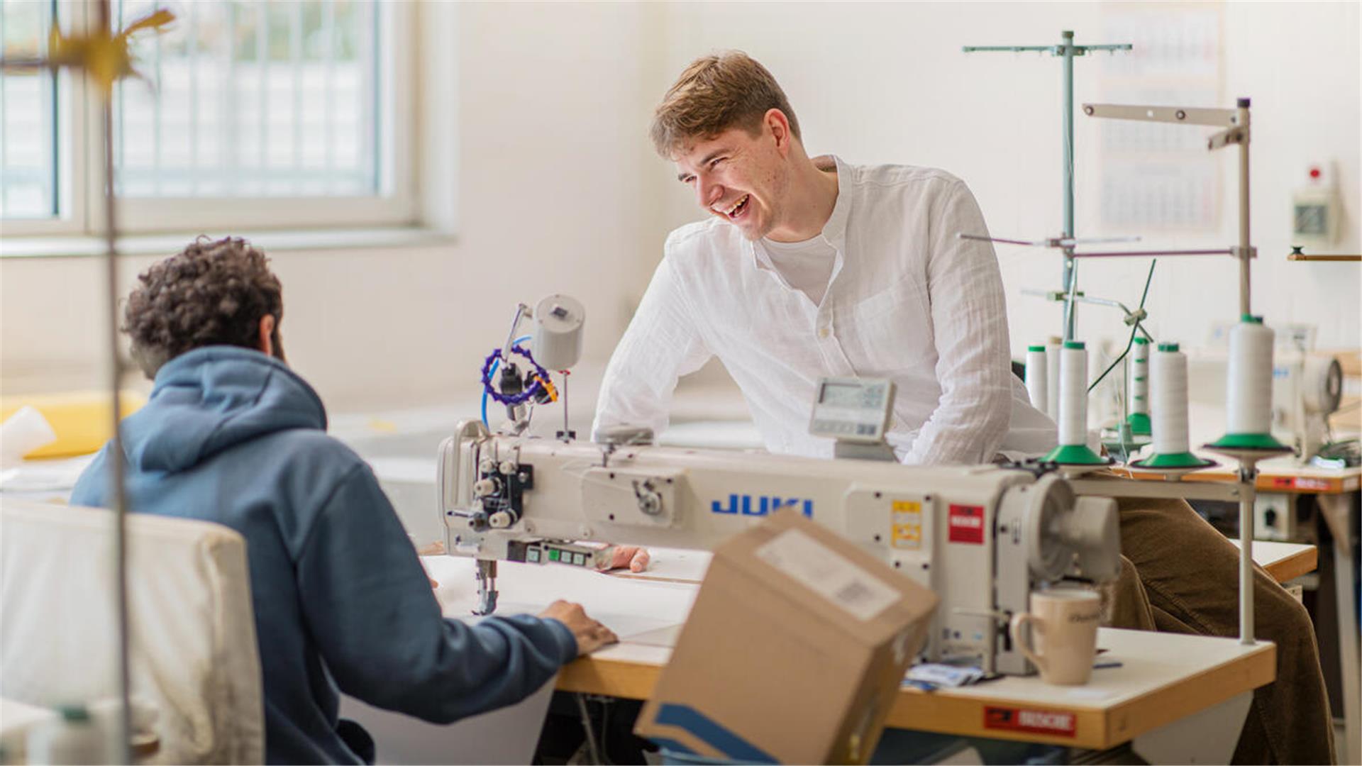 Ein Hauch von Silicon Valley an der Küste: So arbeitet Jungunternehmer Ansgar Pahl Serie "30 um die 30" Ansgar Pahl