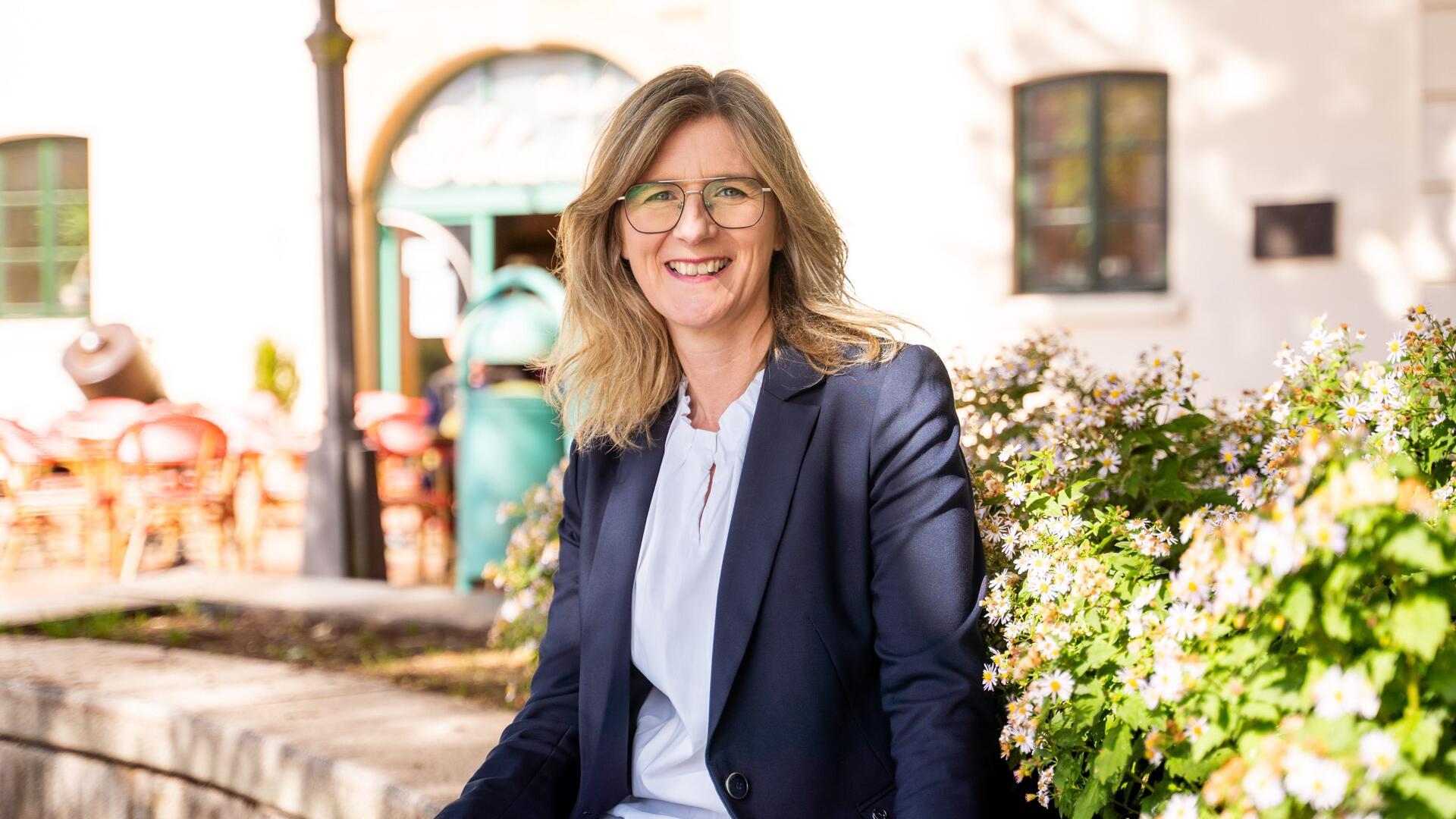 In Stade ist sie aufgewachsen, in Harsefeld lebt sie: SPD-Bundestagskandidatin Frauke Langen.