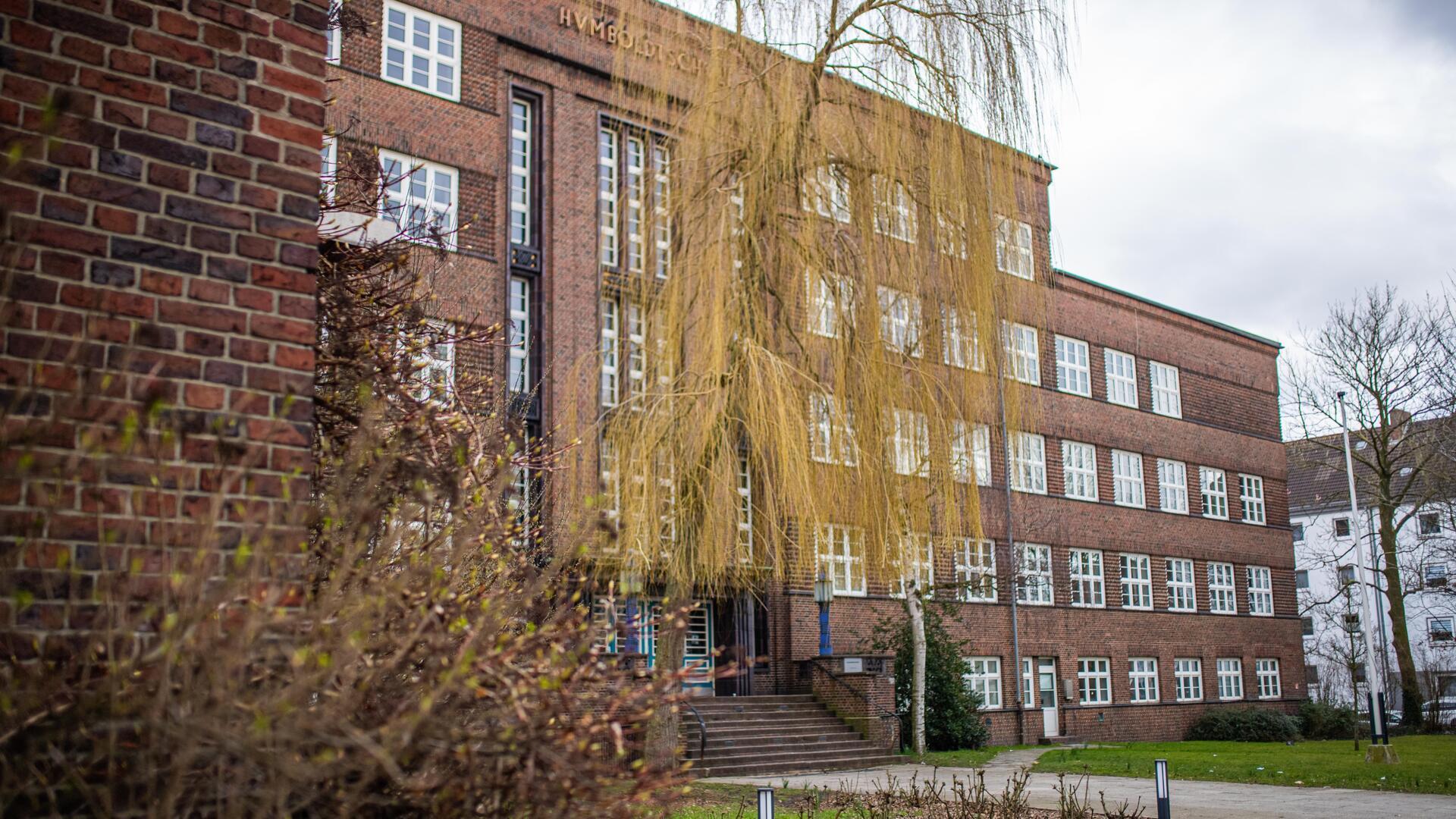 In der Sporthalle der Humboldtschule Bremerhaven hat es gebrannt.