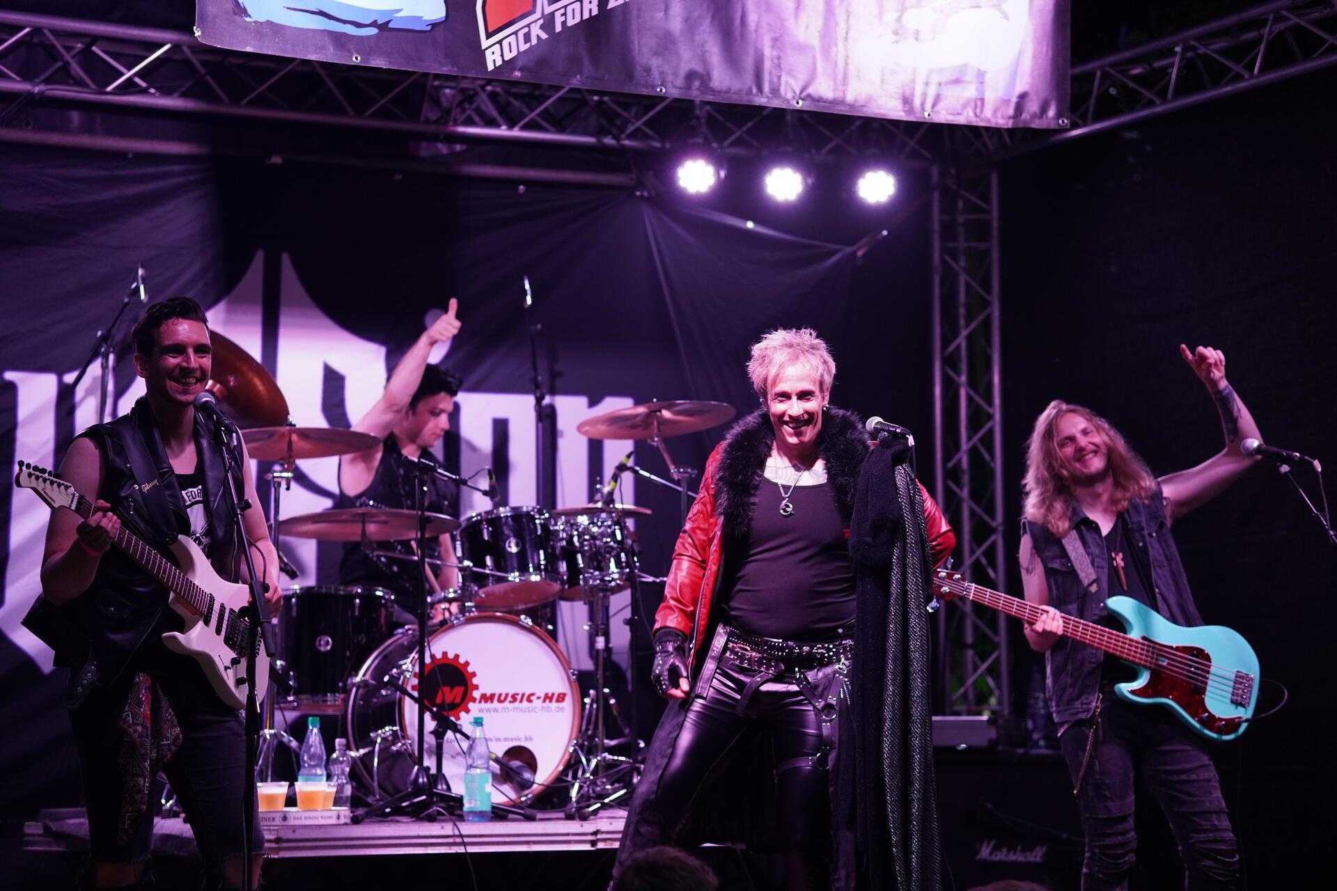 Invasion lieferten Hardrock at its best.
