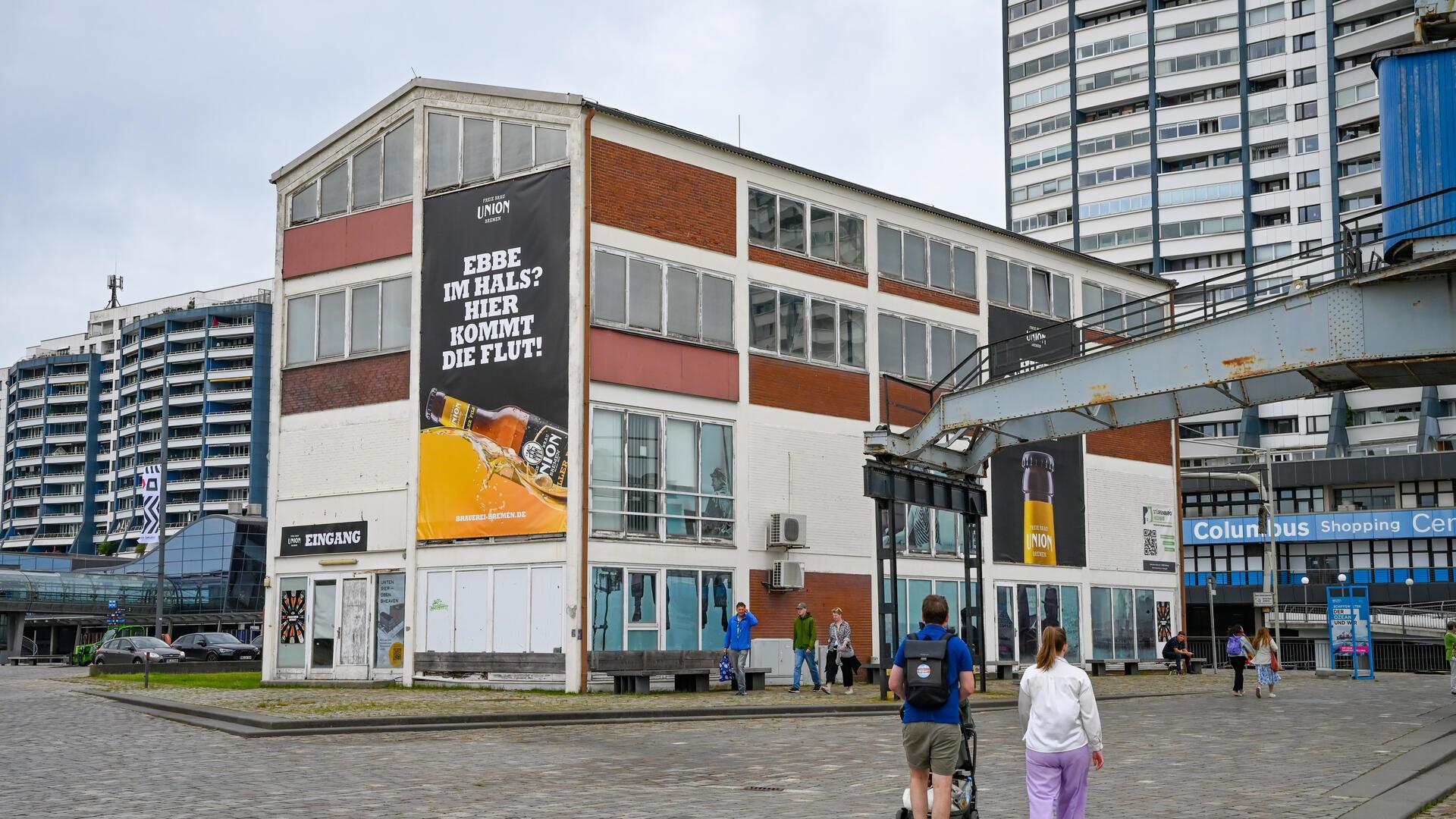 Investor Lüder Kastens hat das alte Speichergebäude in Bremerhaven gekauft - es soll etwas Besonderes entstehen. 