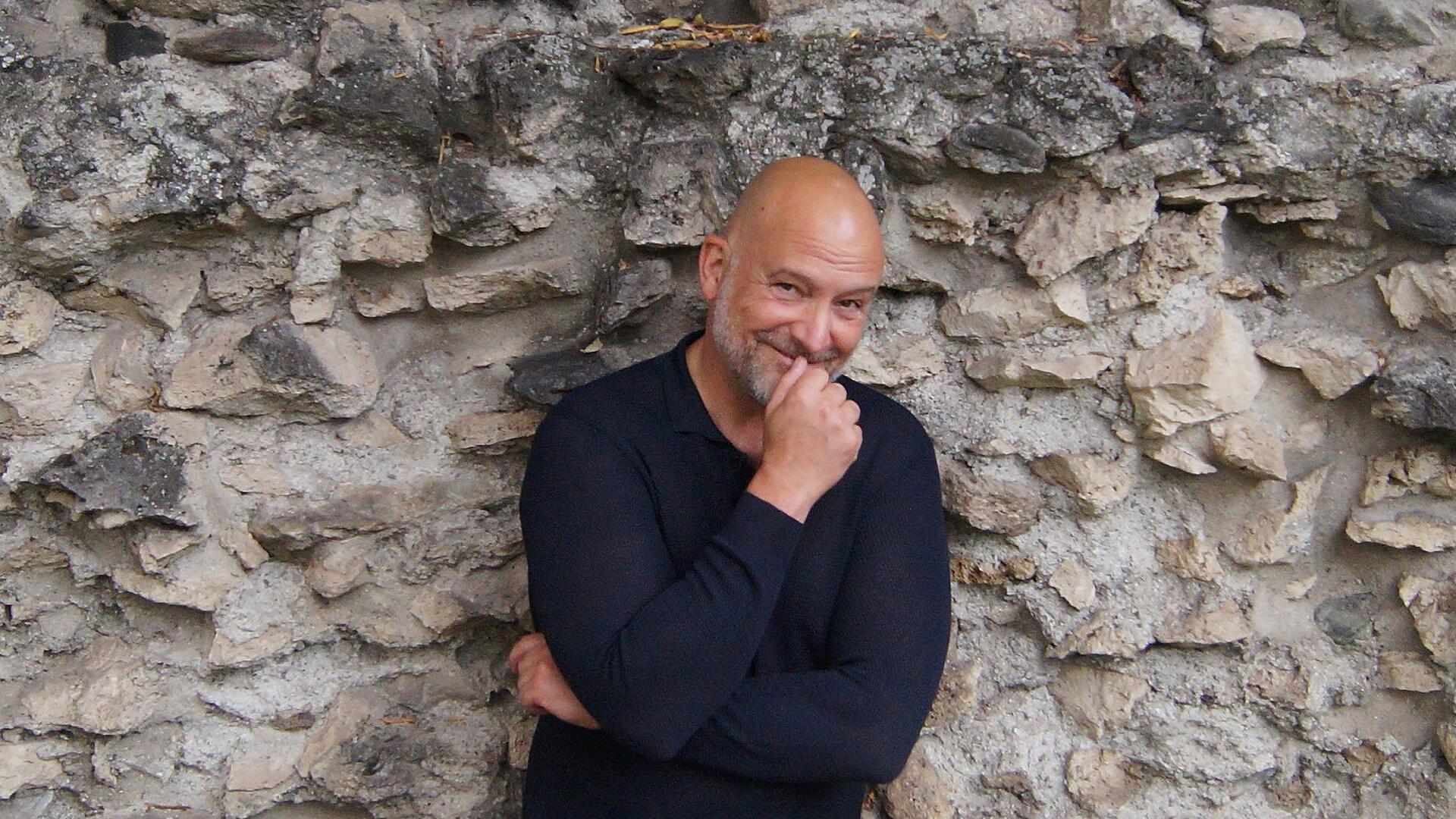 Ist mit seinen „Christmas Love Songs“ auch in diesem Jahr wieder zu Gast in der Selsinger „St. Lamberti-Kirche: der Tenor Björn Casapietra. 