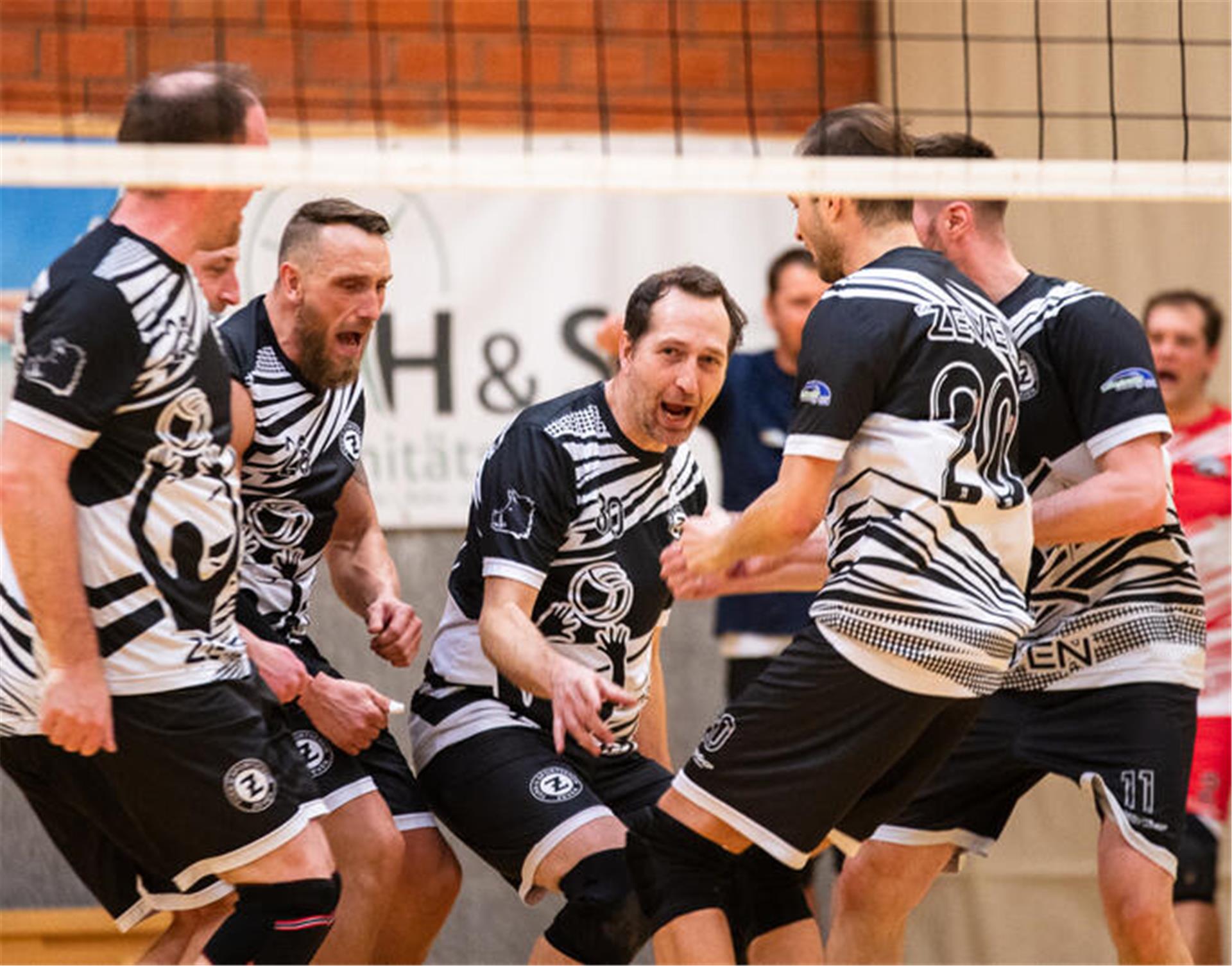 Jubel nach einem Ass - davon gab es mehr als genug in der Halle an der Kanalstraße zu sehen.