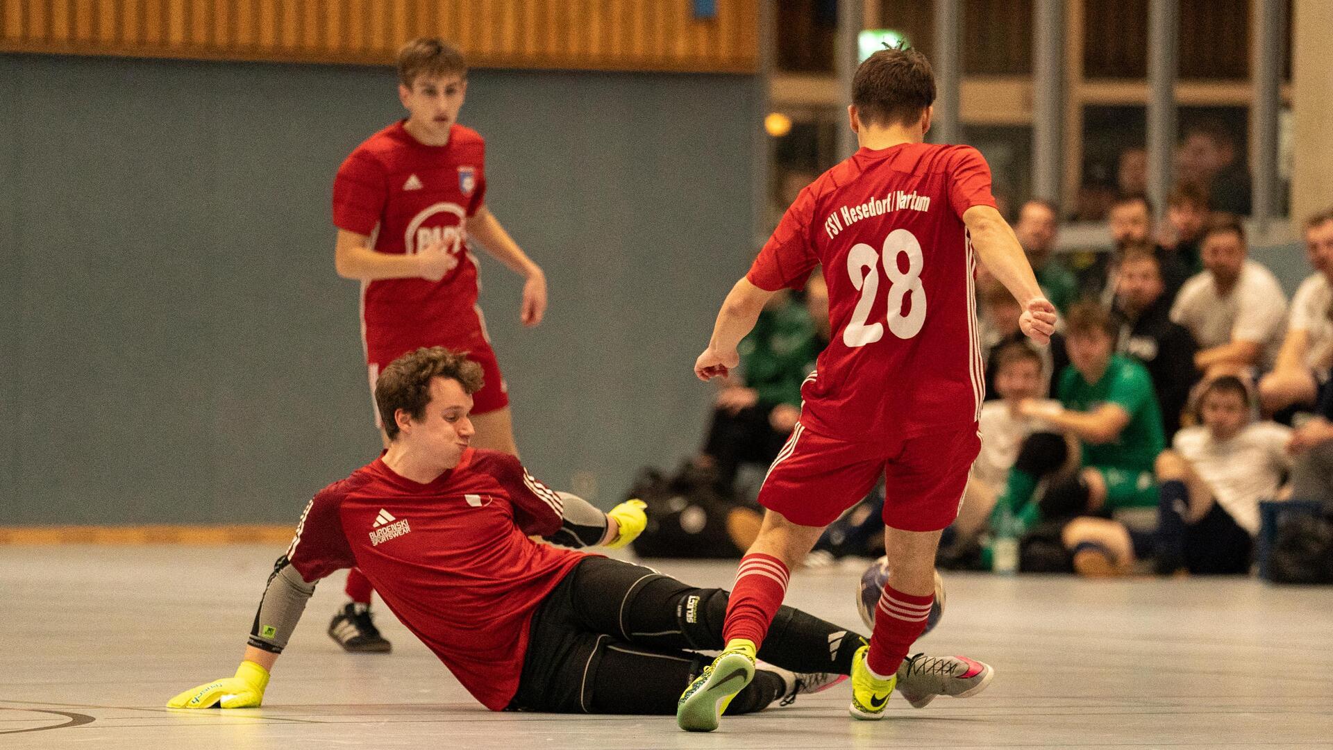 Julian Stargardt (Nummer 28, hier bei den Hallenmeisterschaften) traf für die FSV Hesedorf/Nartum zum 1:0 gegen Fintau.