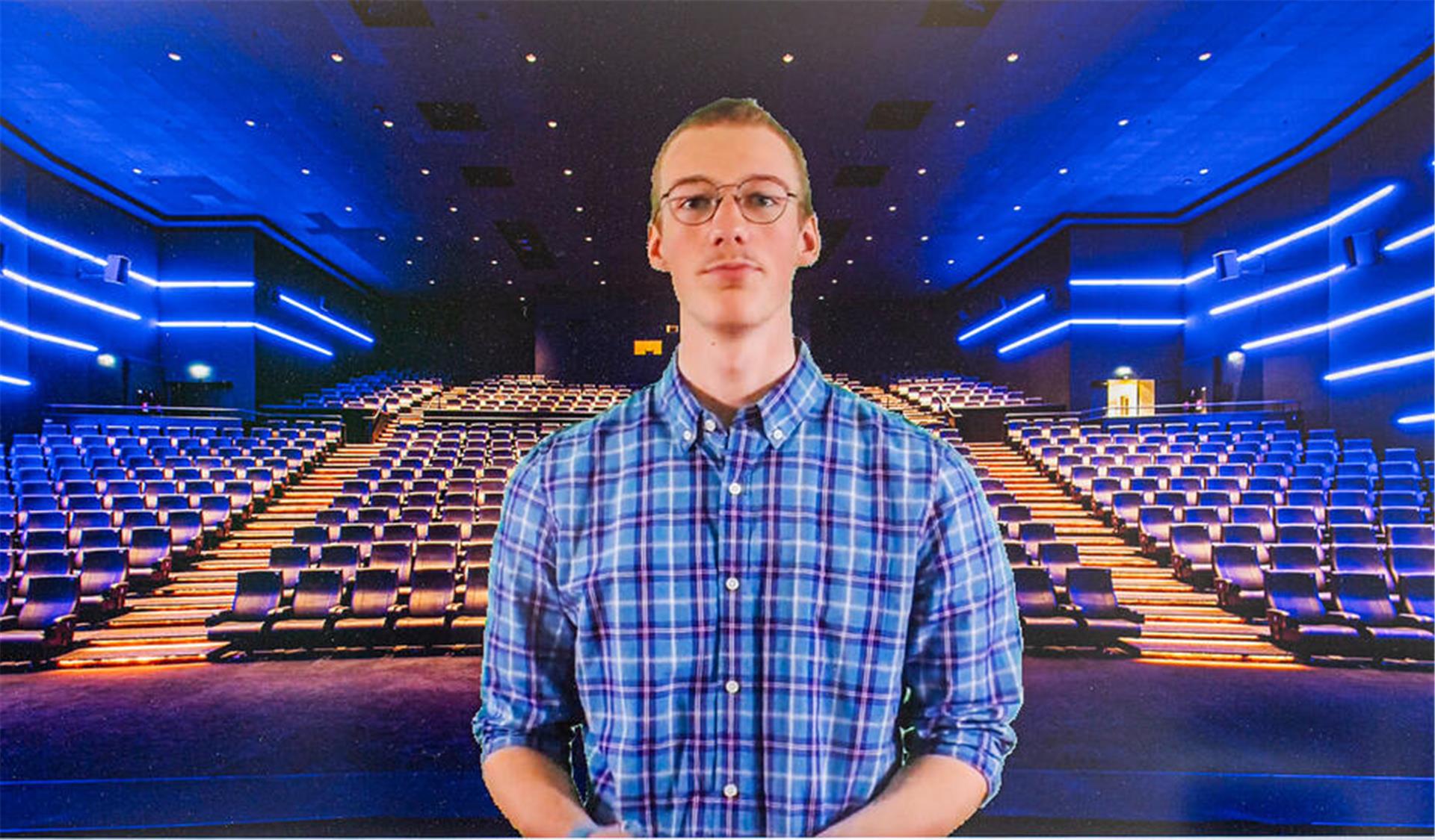 Kreative Medienproduktion an der BS DGG in Bremerhaven: ein KI-gestützter Video-Podcast mit Timo als Sprecher und Thilo hinter der Kamera.