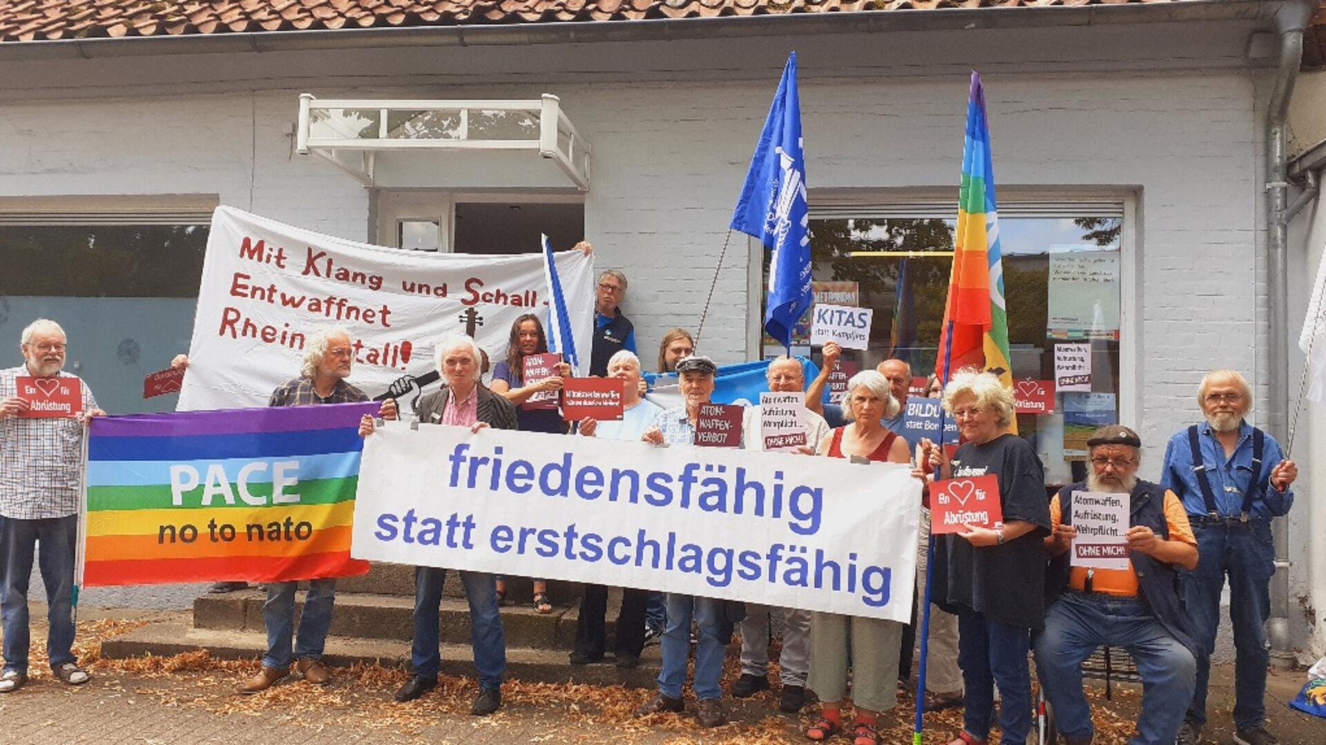 Kürzlich wurde das Bündnis „Friedensratschlag Lüneburger Heide" in Soltau gegründet. Das Bündnis ist auch im Landkreis Rotenburg aktiv. 
