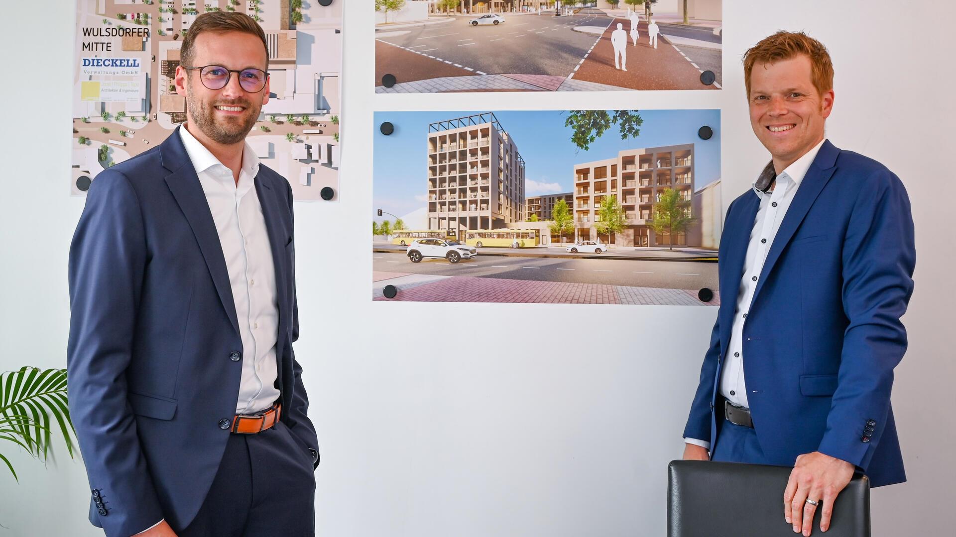 Kurz vor dem Baustart: Die beiden Geschäftsführer der Dieckell Verwaltungs GmbH, Andreas Külken und Gunnar von Seggern (re.), zur neuen „Wulsdorfer Mitte“.