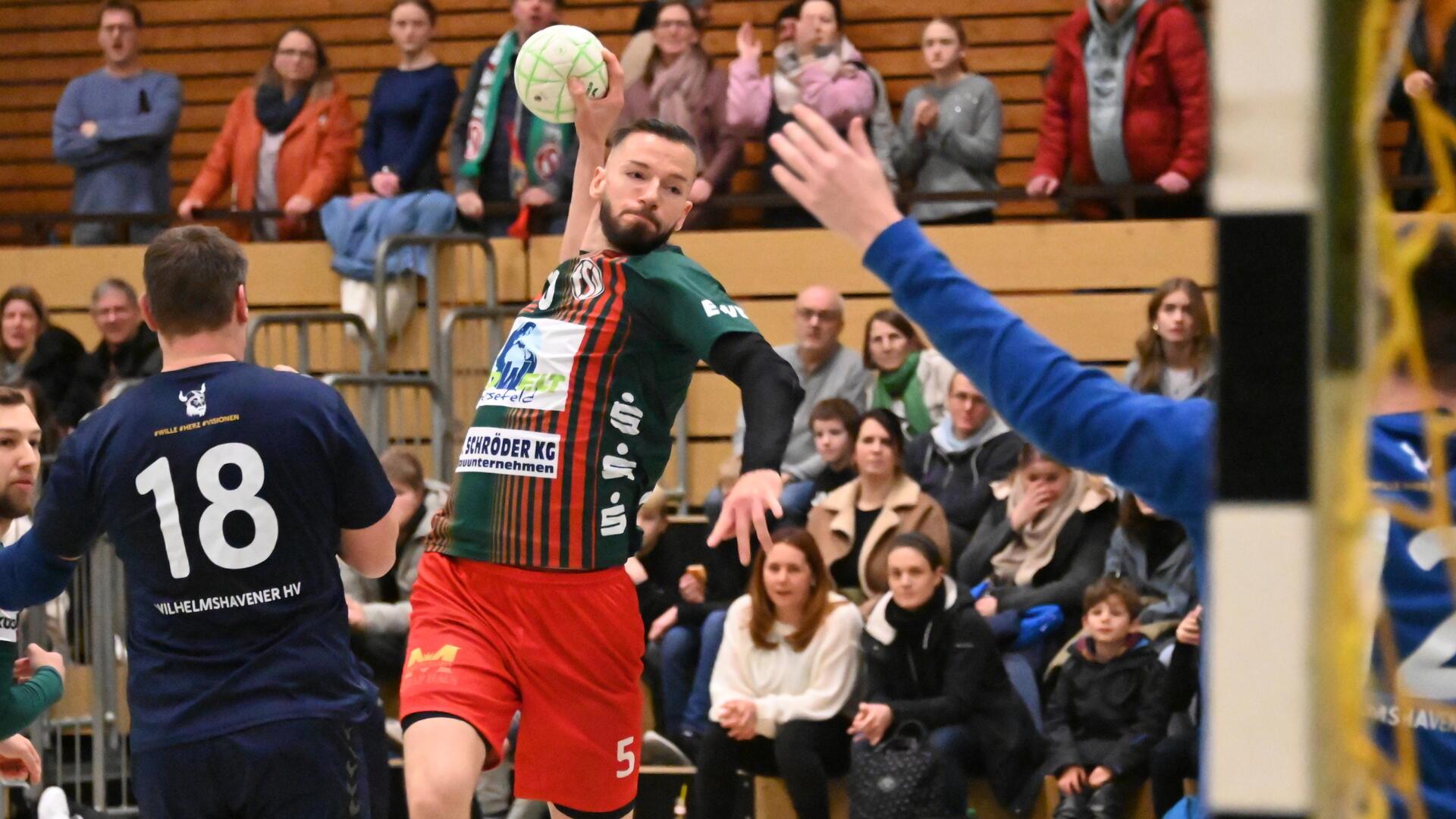 Lars von Kamp wechselt mit sofortiger Wirkung vom Handball-Oberligisten TSV Bremervörde zum Drittligisten TV Emsdetten.