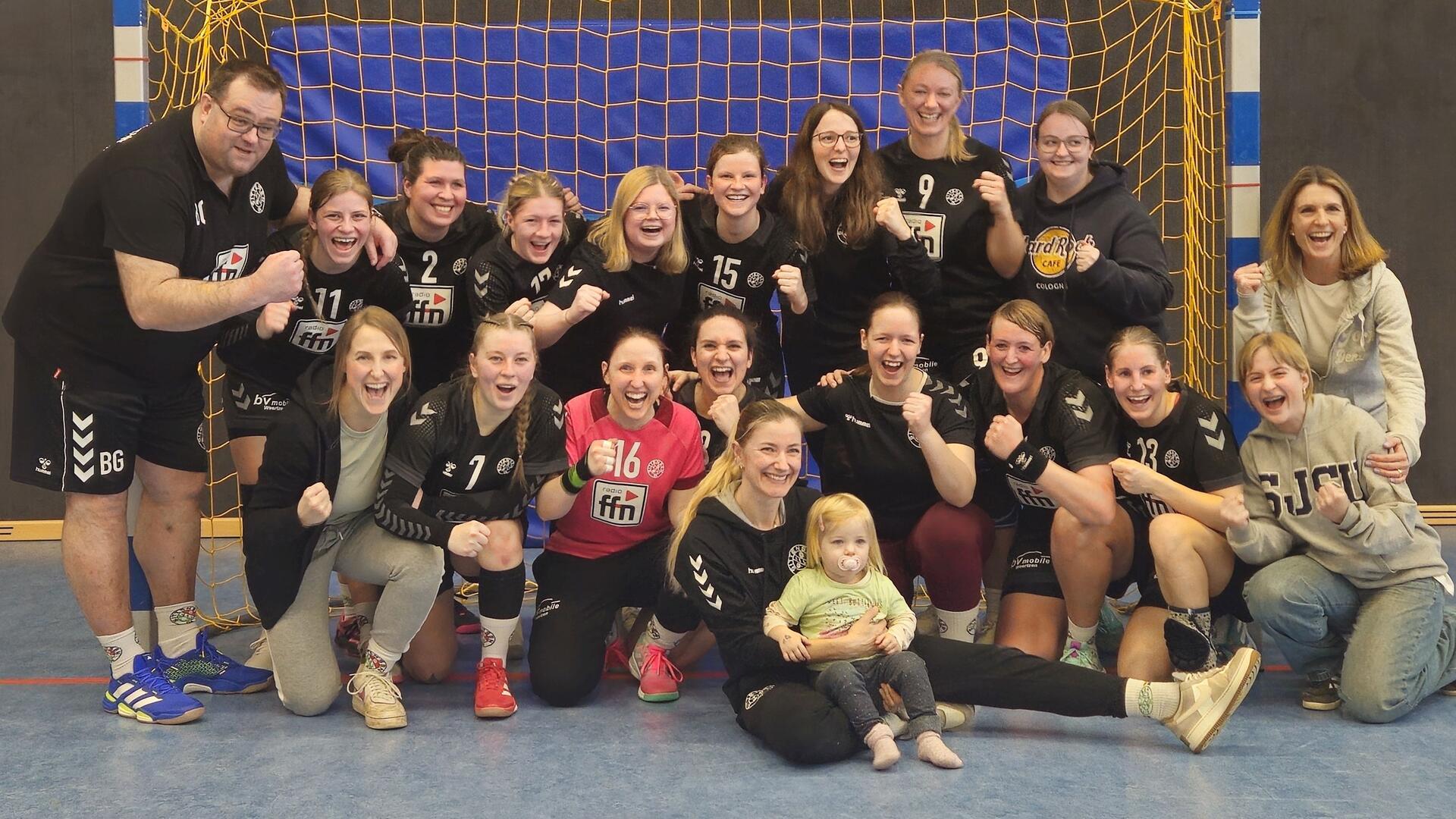 Mit ihrem überzeugenden 35:17-Sieg gegen den MTV Eyendorf II stürmten die Handballerinnen des VfL Sittensen - als Aufsteiger - auf den zweiten Tabellenplatz in der Regionsoberliga vor.