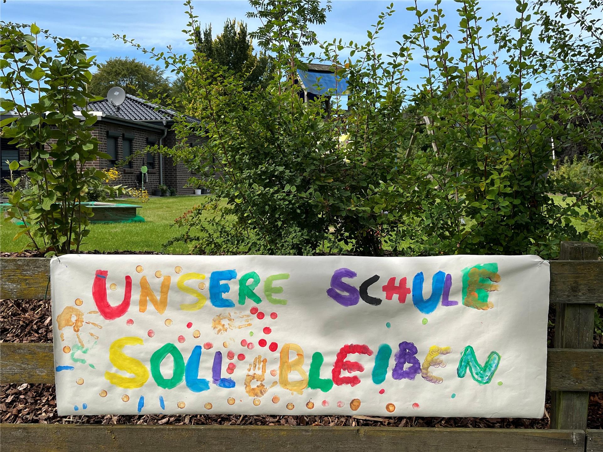 Protest gegen Schulschließung in Wehdel