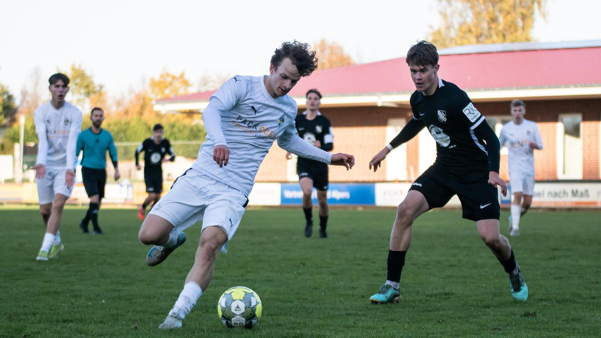 Ruwen Albrecht erzielte gegen Lohbrügge zum wiederholten Male drei Treffer für A/O/B/B/H/Heeslingen und führt jetzt die Torjägerliste der Regionalliga mit 16 Treffern an.