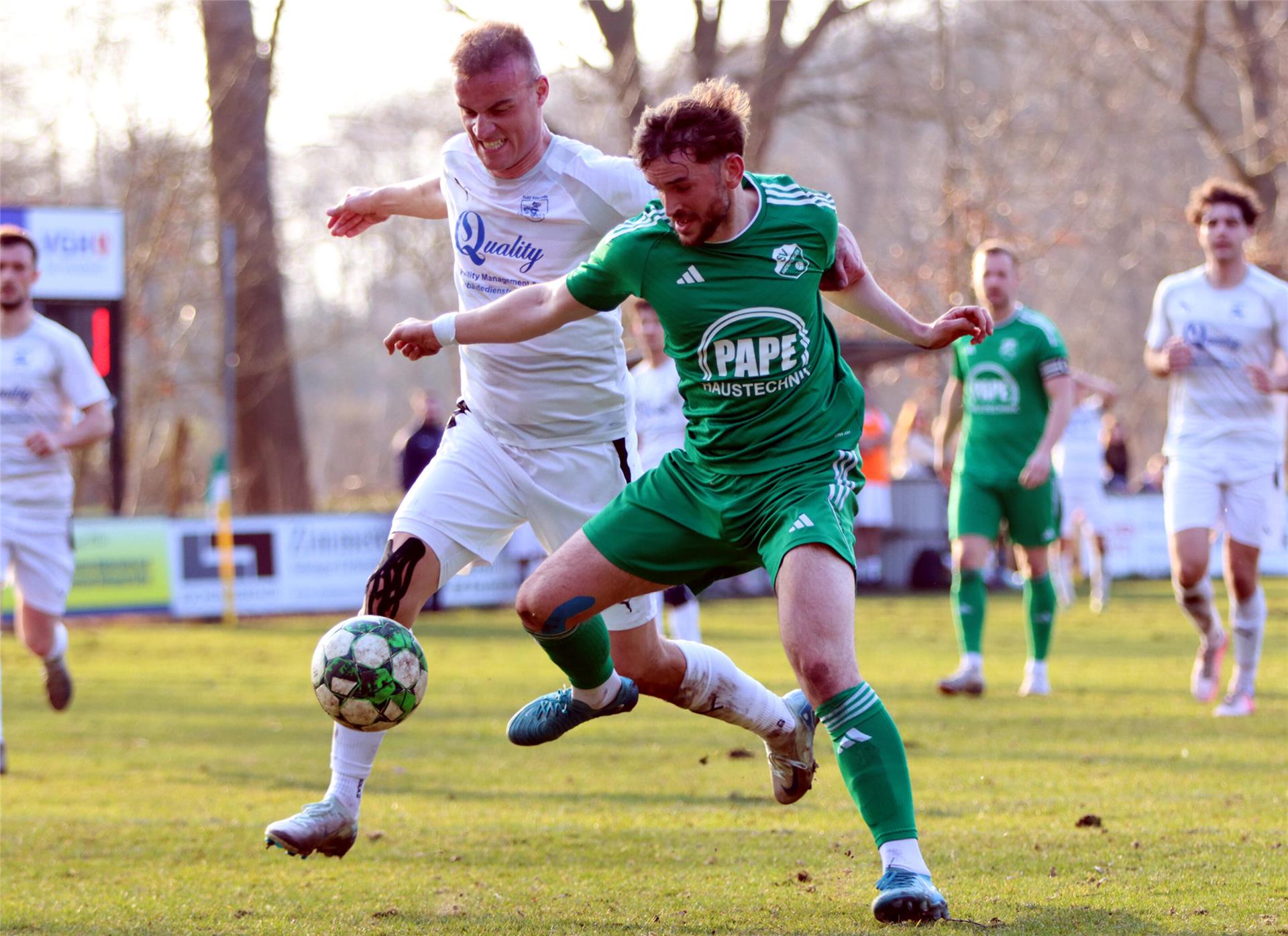 SV-Torjäger Brian Müller (rechts) sorgte in der vergangenen Saison im Hinspiel gegen Ritterhude mit einem Dreierpack für den 3:0-Sieg.