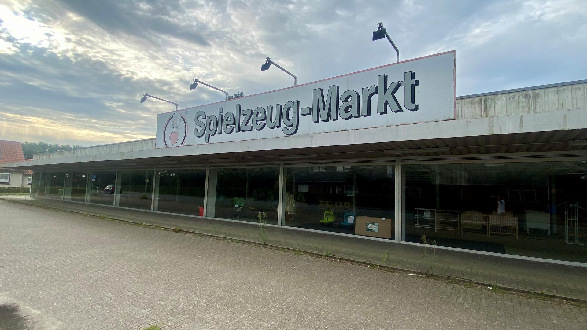 Spielzeug-Markt in Wehdel