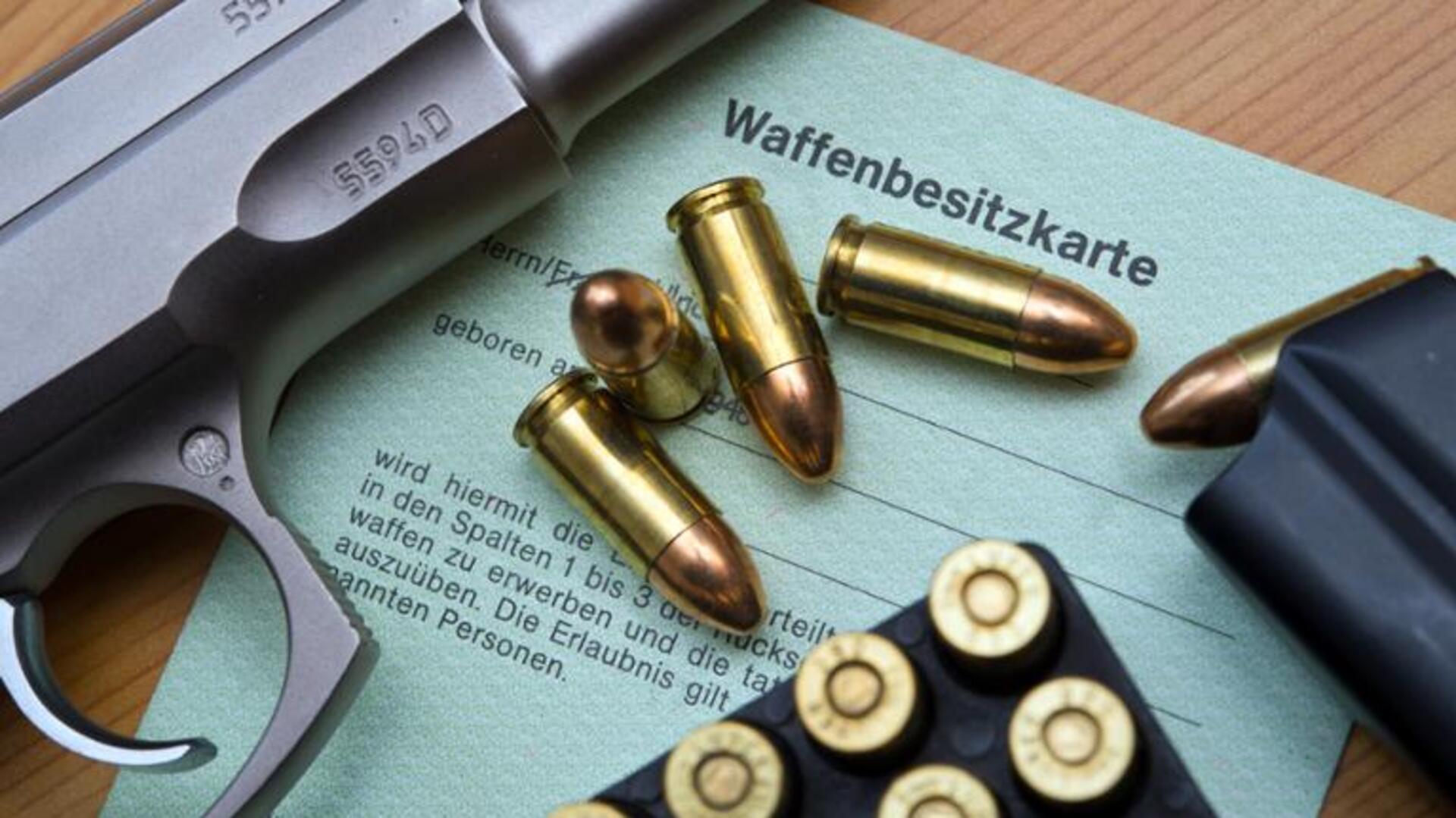 Schon lange wurde eine Verschärfung des deutschen Waffenrechts debattiert. Vor dem Hintergrund der neuen Gesetzgebung haben die Polizeiinspektion Rotenburg und der Landkreis Rotenburg jetzt zum Beginn der Veranstaltungssaison eine gemeinsame Erklärung veröffentlicht. 