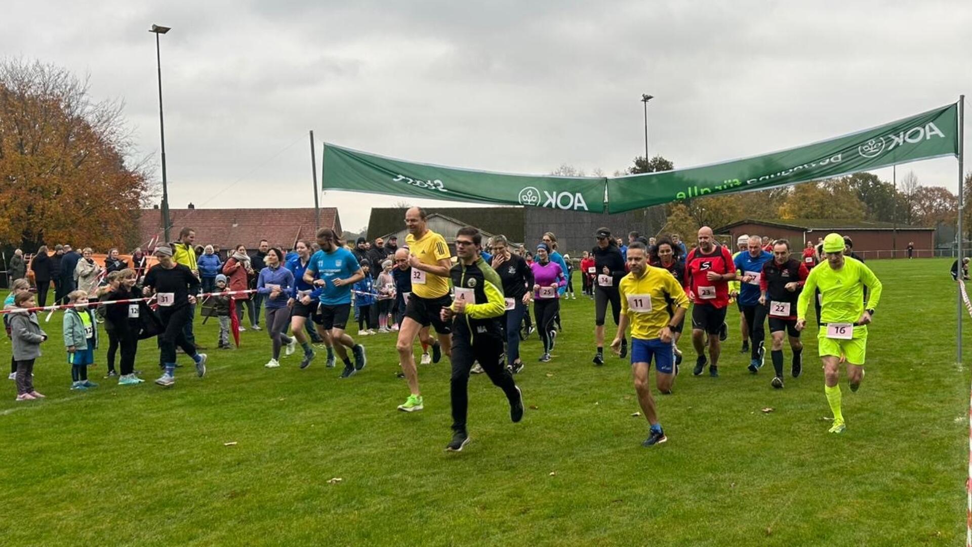 Seit 50 Jahren ist der Sportplatz Start- und Zielort des Alfstedter Herbstlaufs.