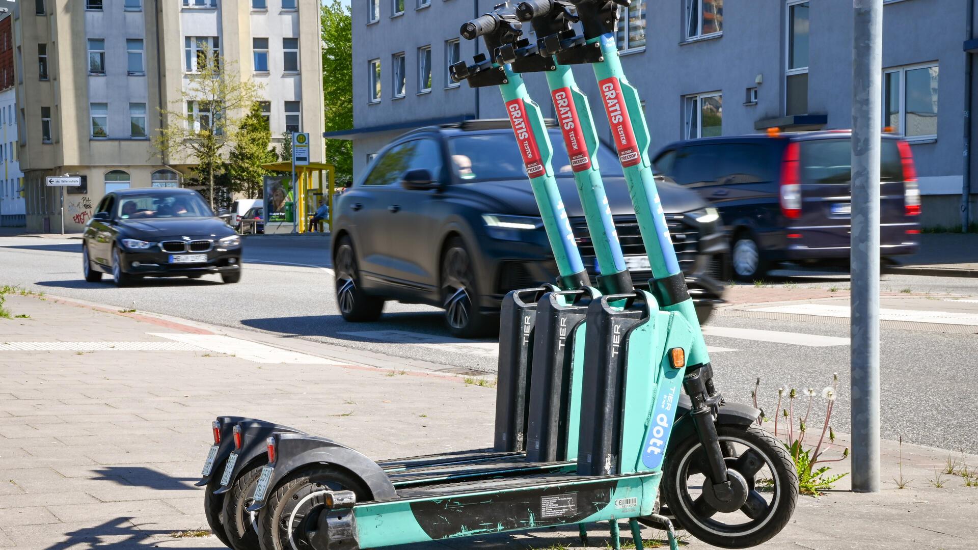 E-Scooter an Hauptstraße