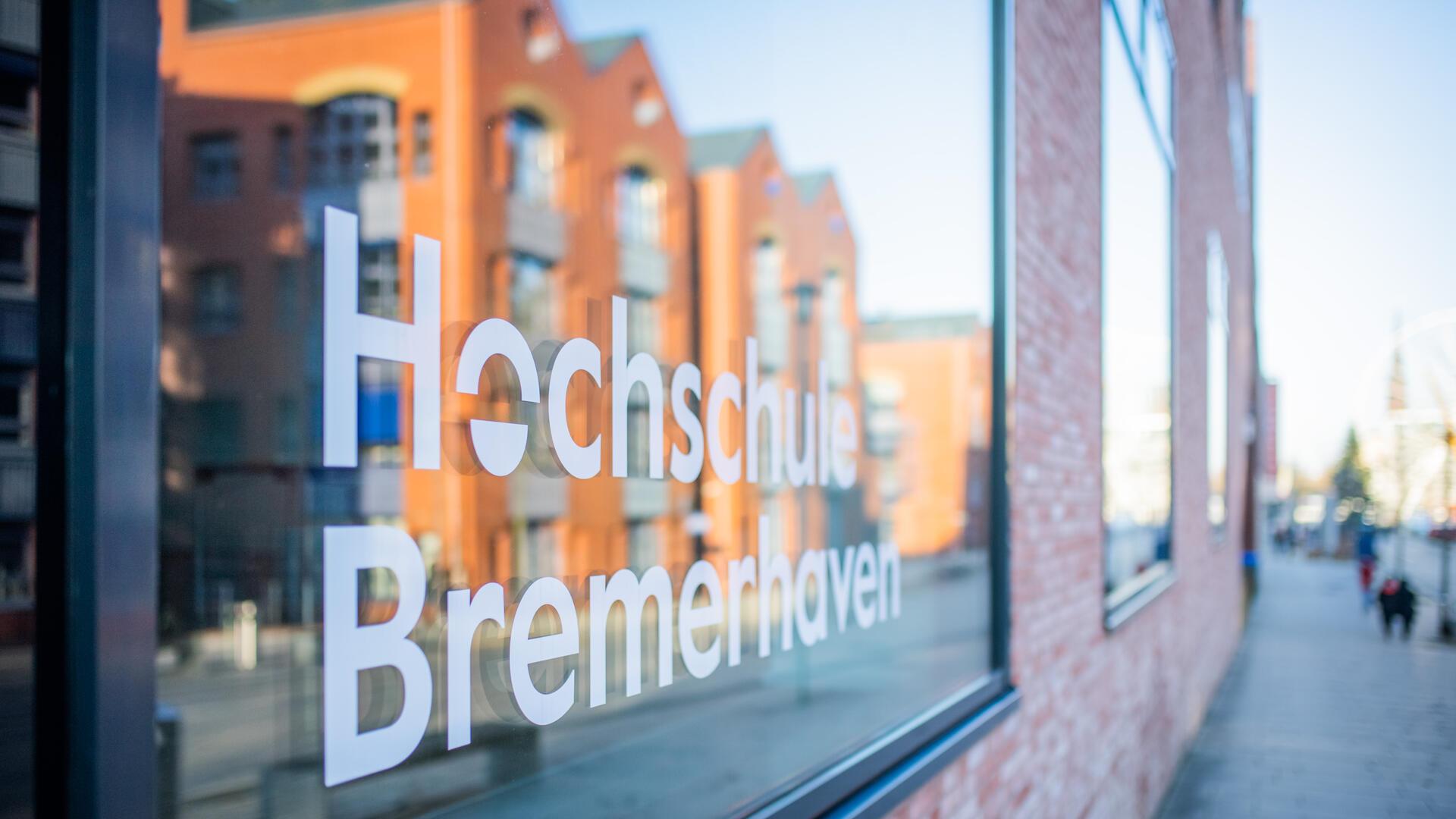Blick auf die Hochschule Bremerhaven. 