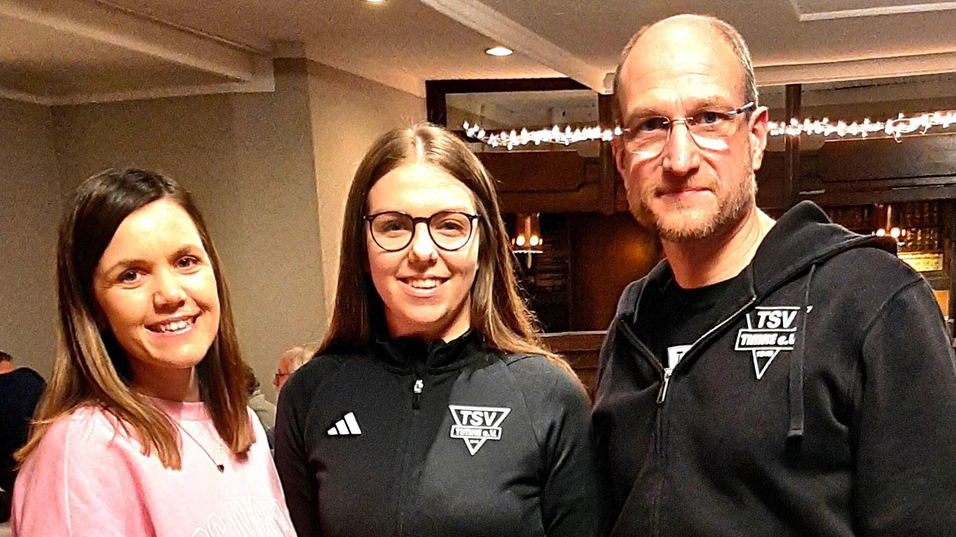 Sie leiten in Zukunft den TSV Timke (von links): Jana Holsten, Mara Zick und Stefan Rothgeber. Zum neuen Vorstand gehört außerdem noch Jan Sievers.