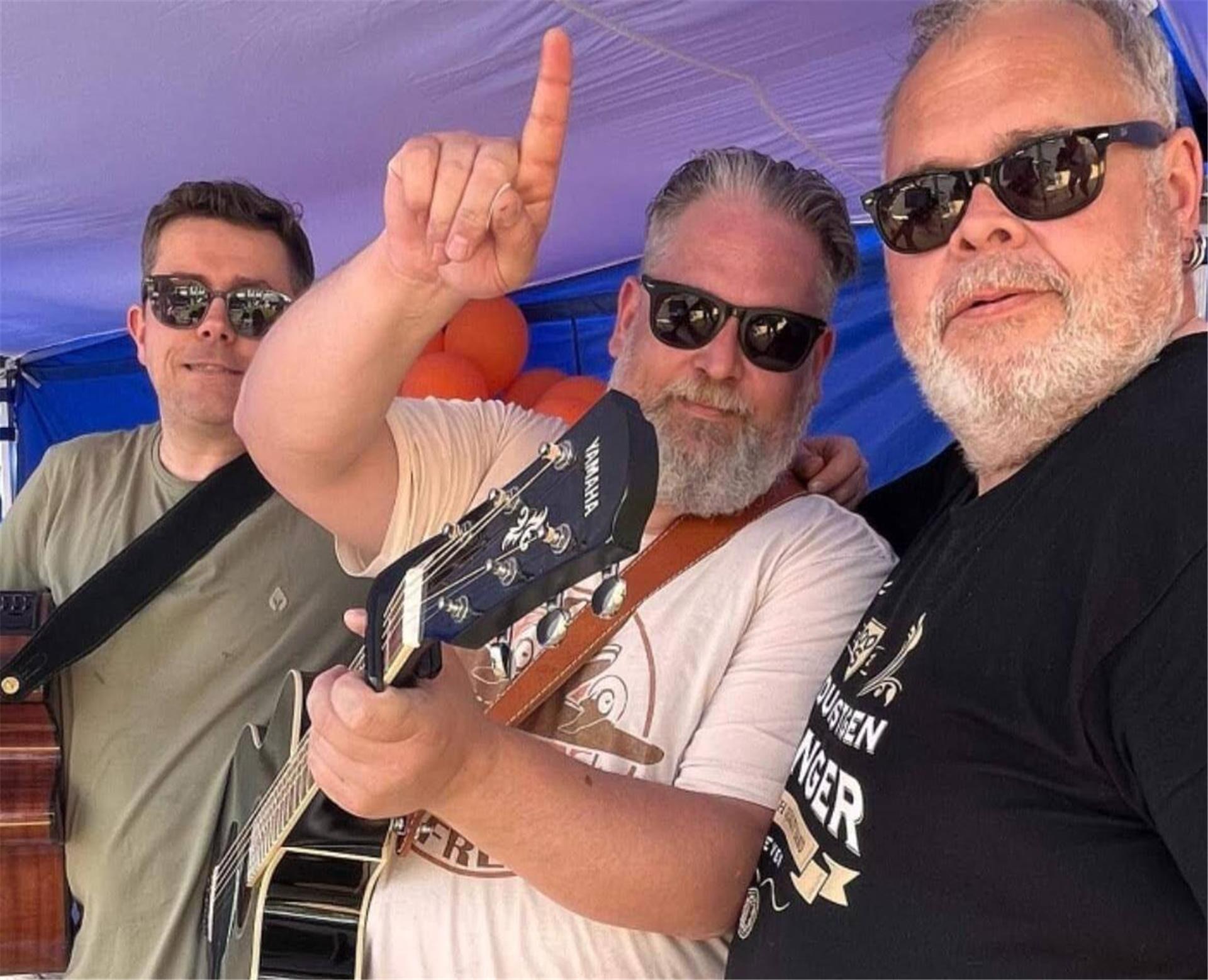Sorgen beim letzten „VörderFeierAbend“ des Sommers für die musikalische Umrahmung: „Die durstigen Sänger“.