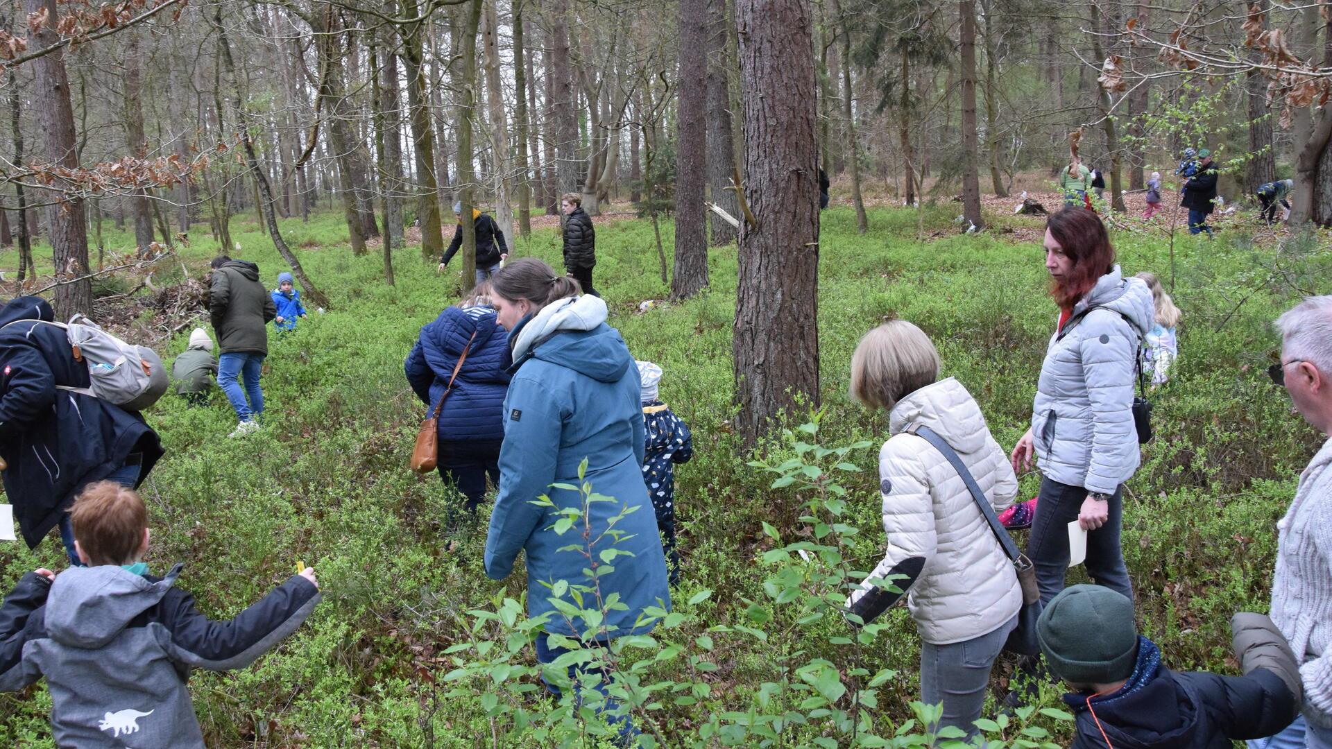 Spannend für Kinder und Erwachsene: die Osternestersuche im Hasenwald in Ostereistedt.