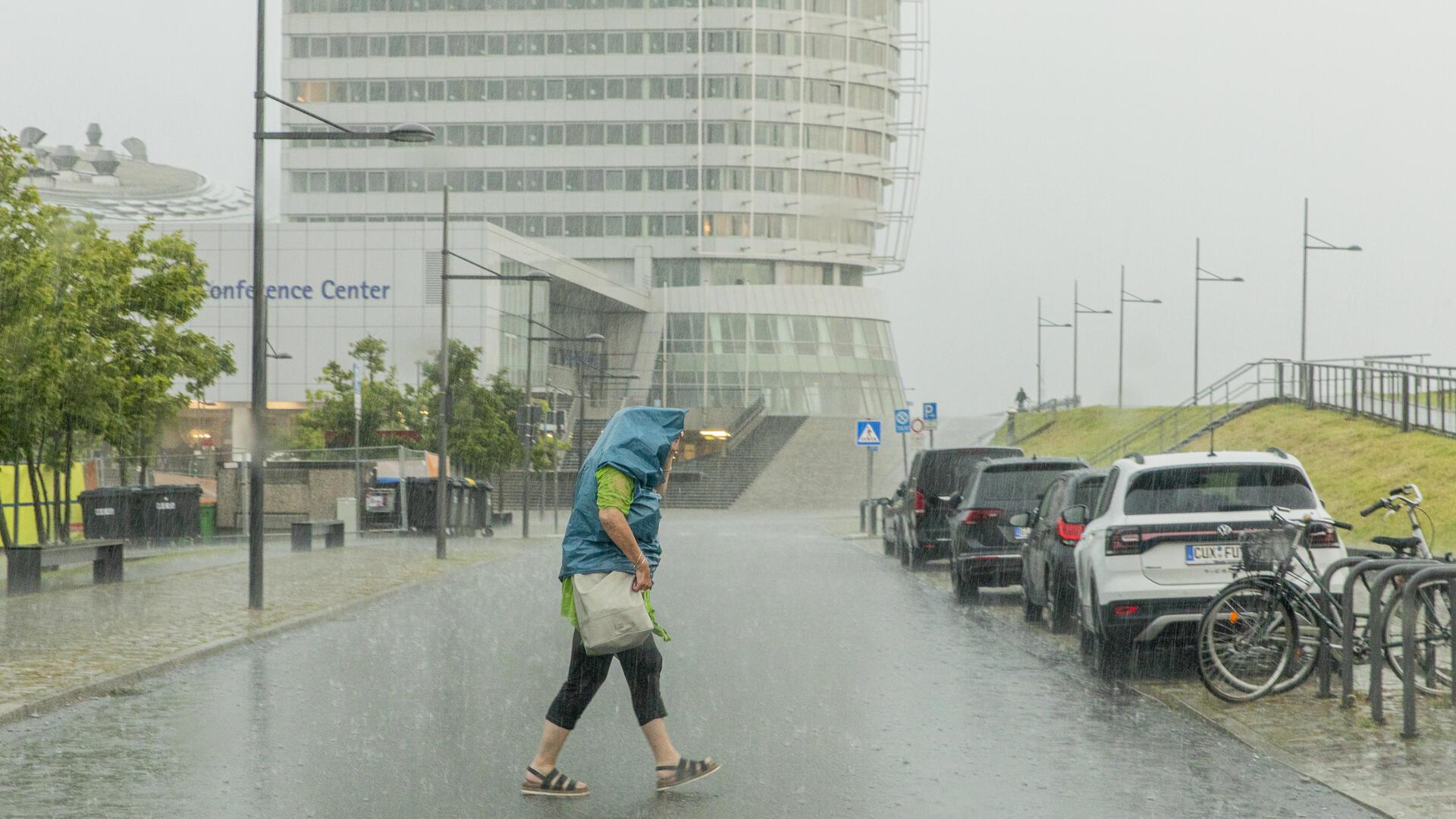Ständig Regen im Norden: Den Sommer stellen sich viele Menschen in Bremerhaven und Cuxhaven anders vor.