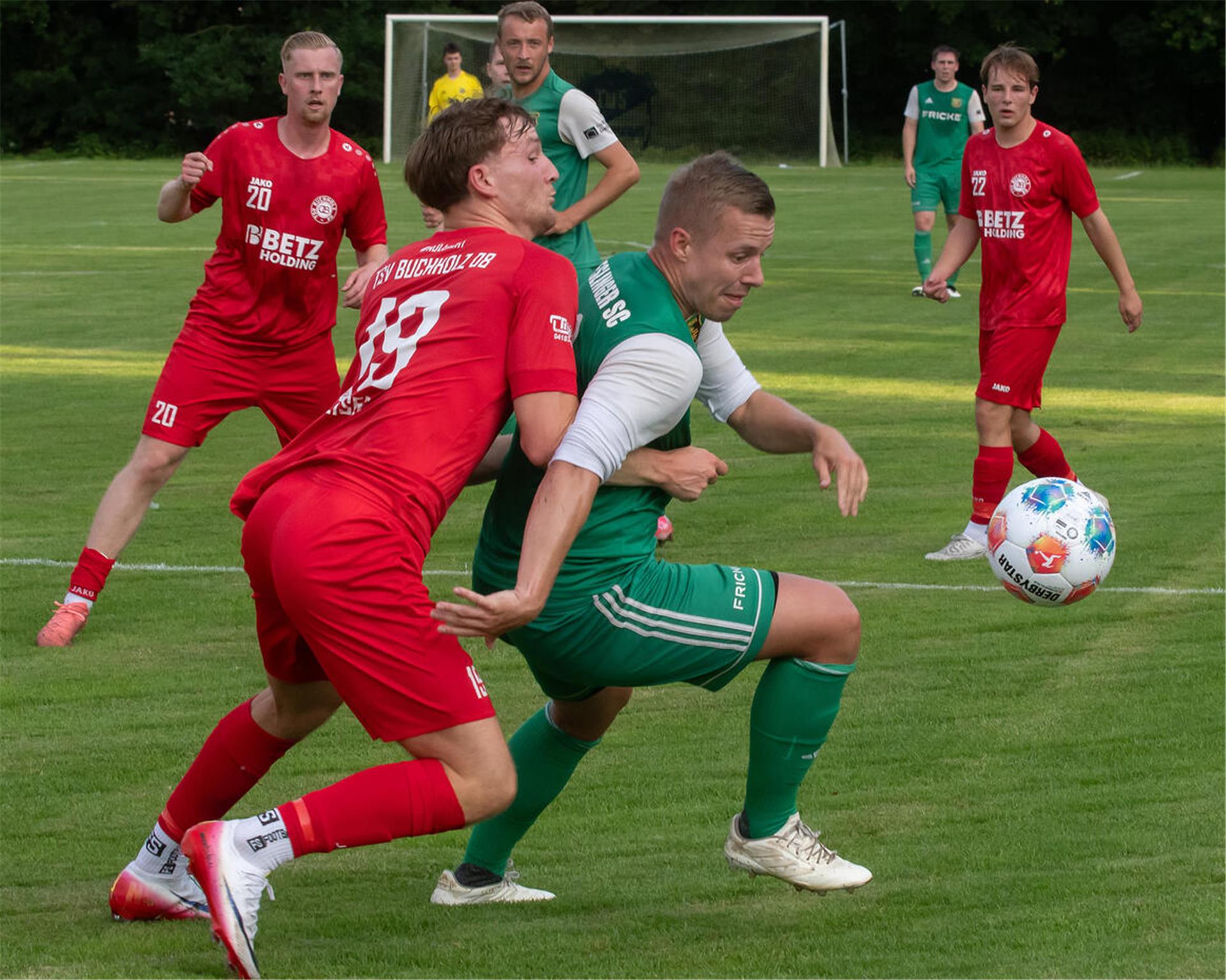 Torjäger Darvin Stüve zeigte sich bei den Elsdorfer Pokalwochen in guter Frühform, erzielte gegen Buchholz das 1:0. Gegen Spelle/Venhaus wird sein Torinstinkt wieder gefragt sein.
