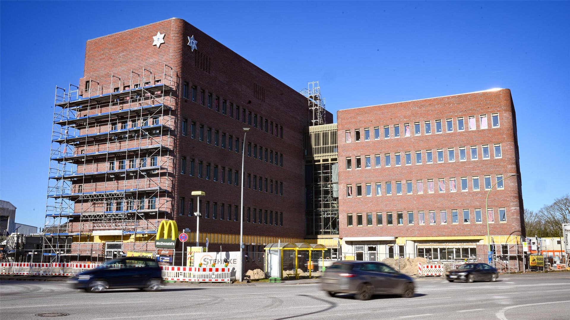Mehrstöckiges Gebäude. 