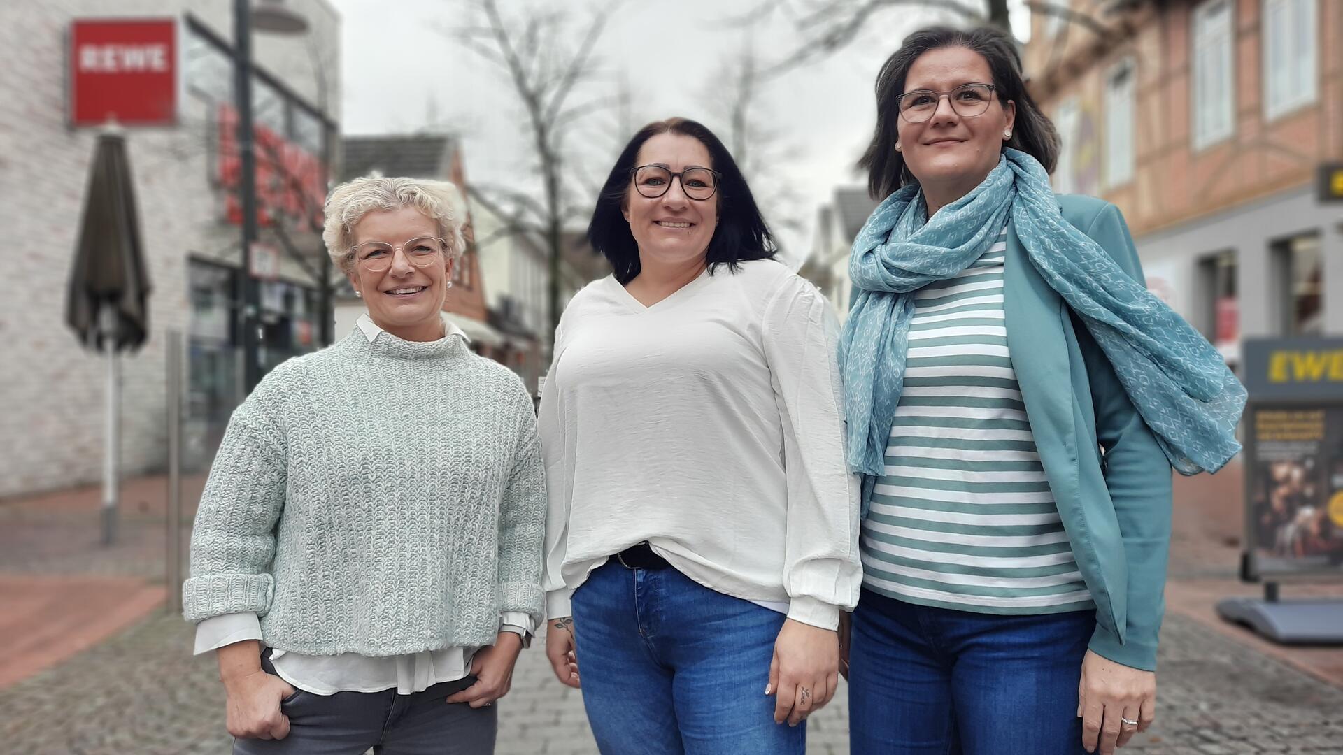 Veronika Czech (von links), Anja Haase und Verena Kimpel freuen sich über das neue Angebot einer Selbsthilfegruppe für Angehörige psychisch Erkrankter in Rotenburg.