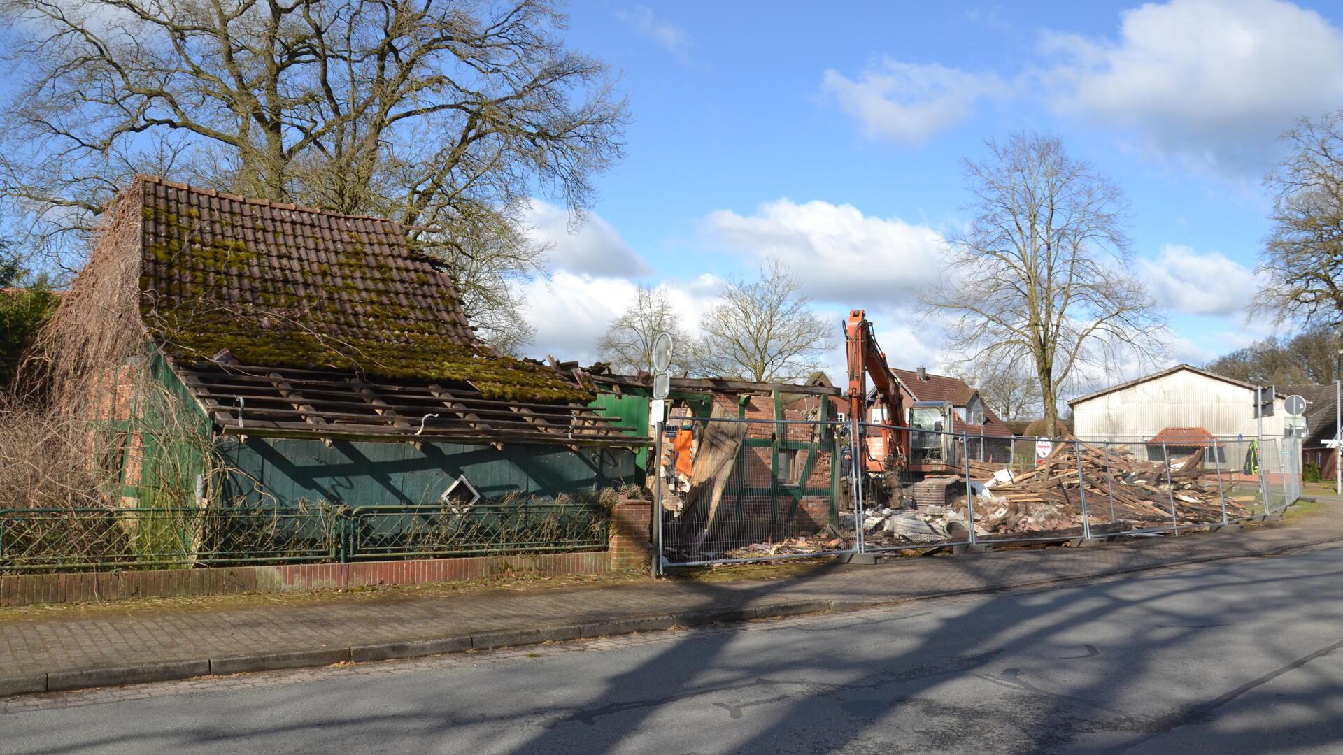 Der Rest einer alten Hofstelle an der Neuen Landstraße/Ecke Hemeler Straße in Ostertimke.