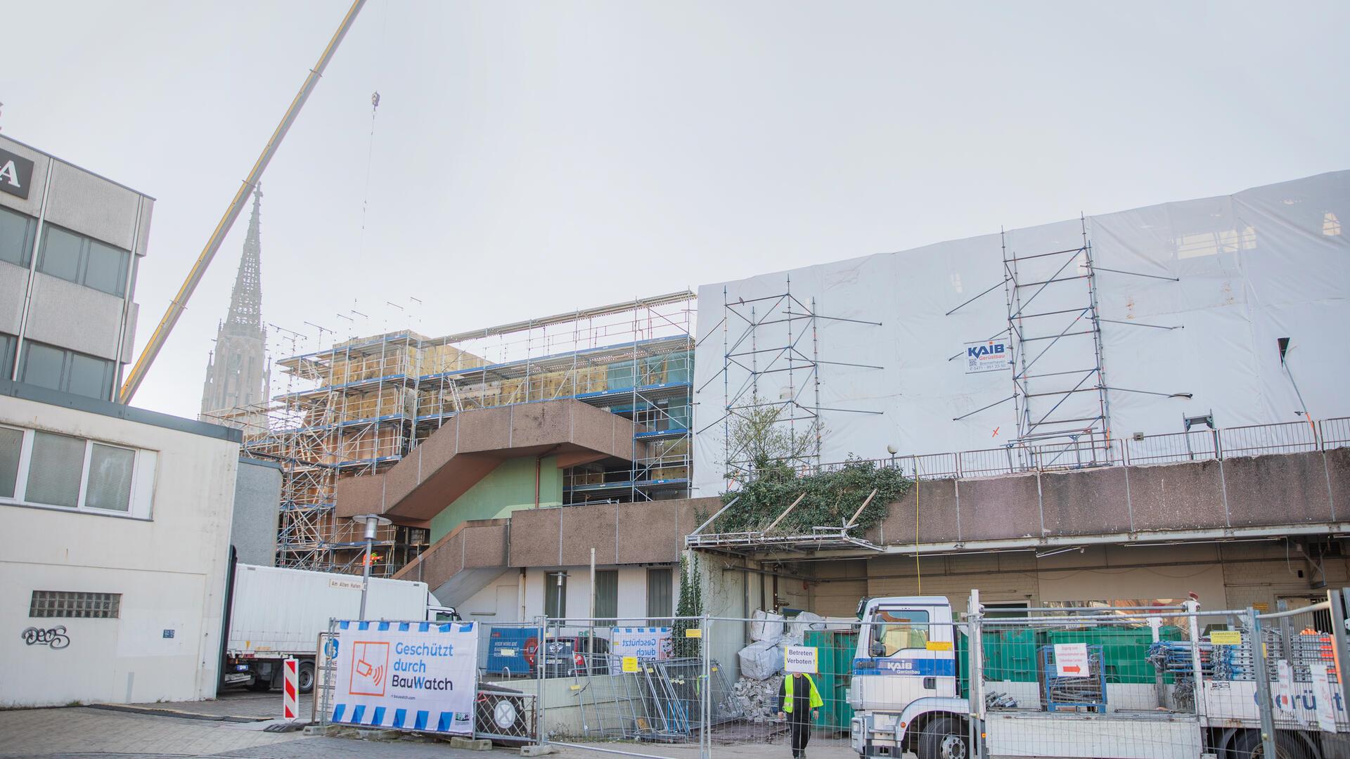 Waschbeton-Fassade ade: So sieht aktuell das Gebäude aus