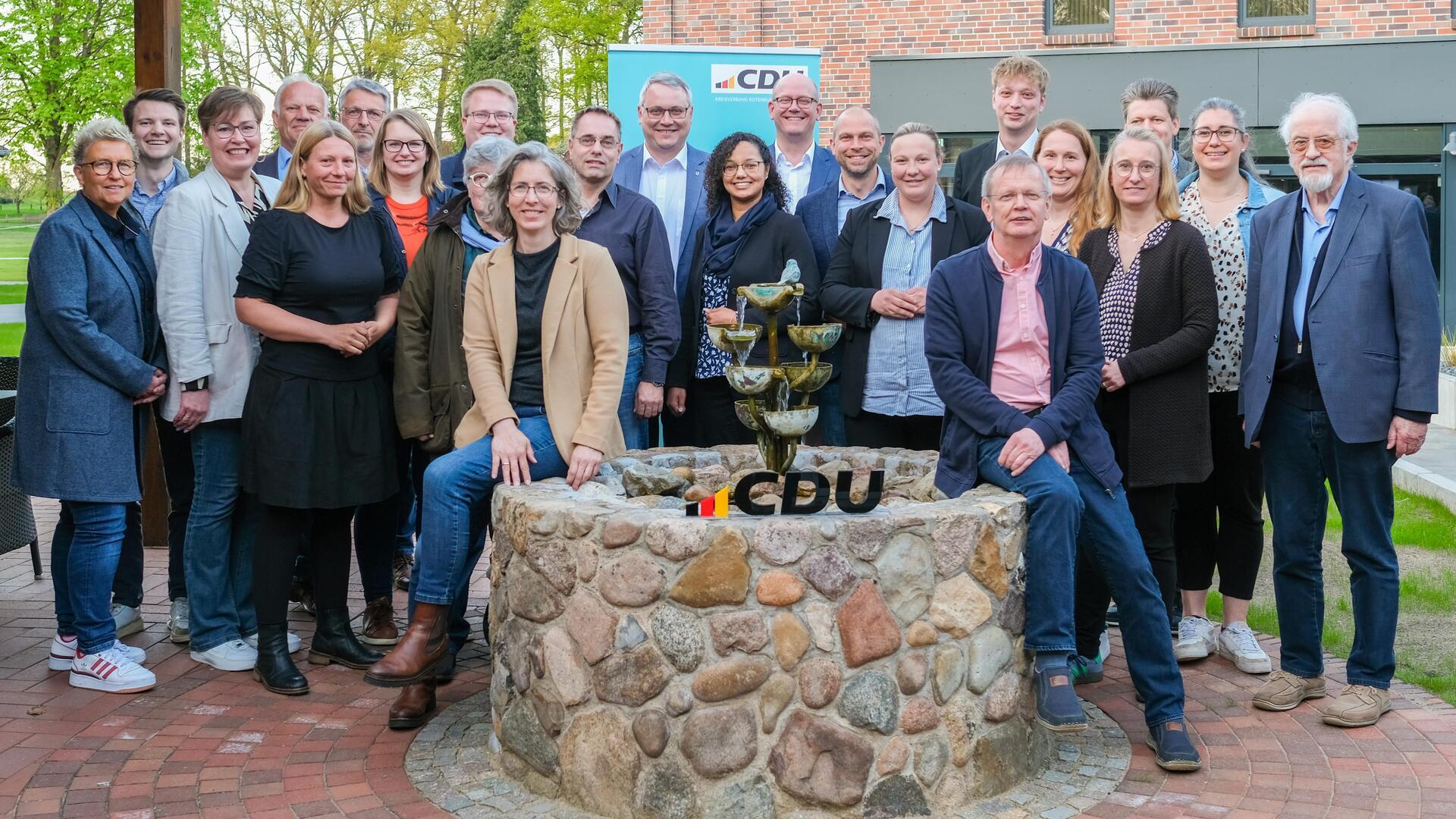 Der CDU-Kreisverband Rotenburg mit Landrat Marco Prietz (Mitte);