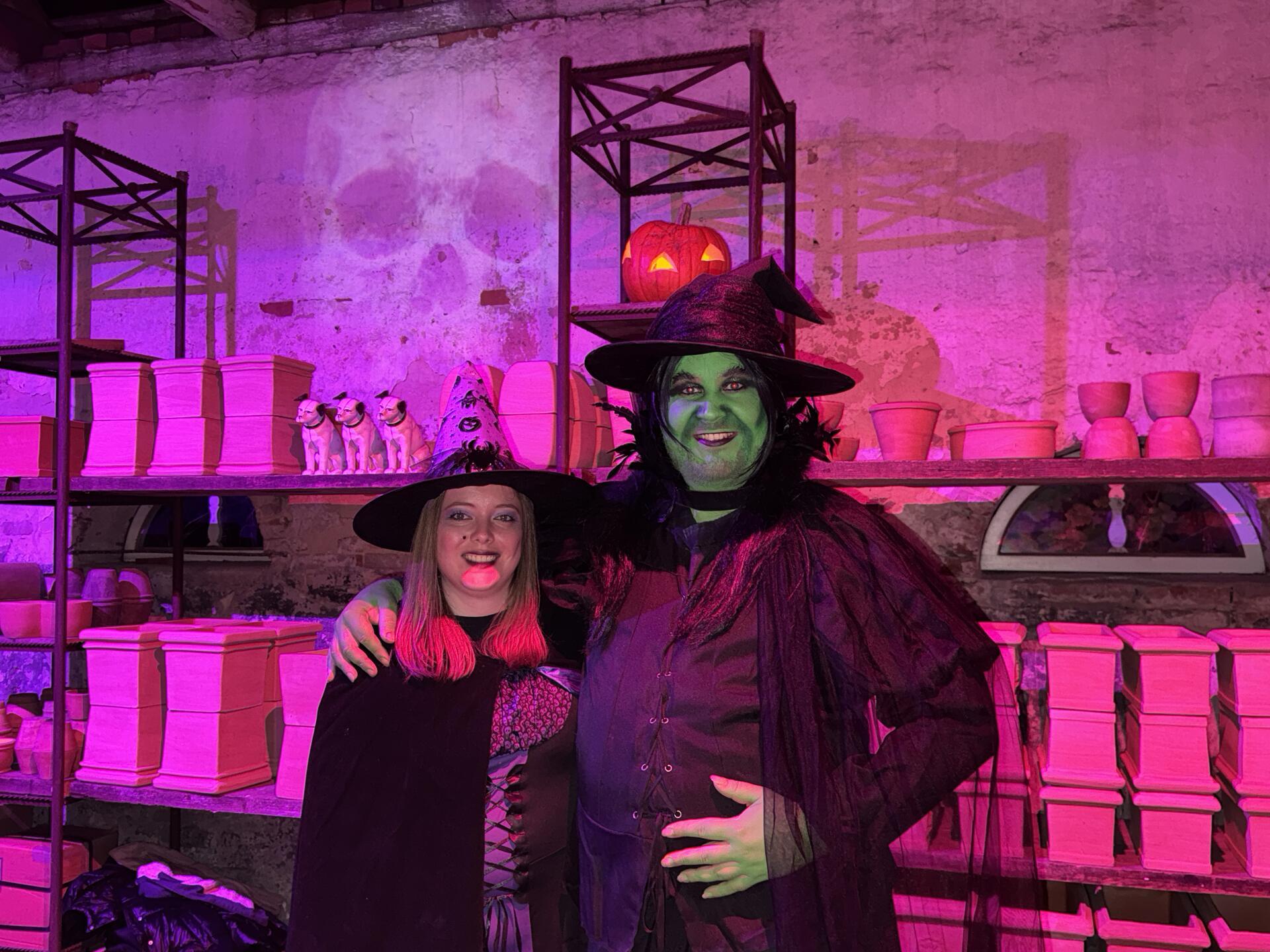 Wilstedt wird zu einer mystischen Bühne der Grusel-Gestalten: „Mystic Musical meets Rock & Pop“ entführt das Publikum in eine märchenhafte Welt der Vampire und Werwölfe.