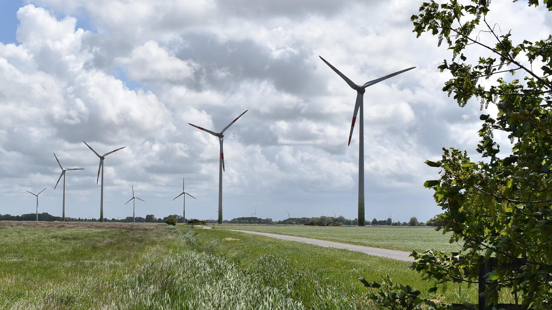 Windparks und auch Solarparks sind bundesweit immer mehr zu sehen. Auch in der Samtgemeinde Sittensen sollen vier neue Windräder westlich von Klein Meckelsen und Marschhorst gebaut werden.