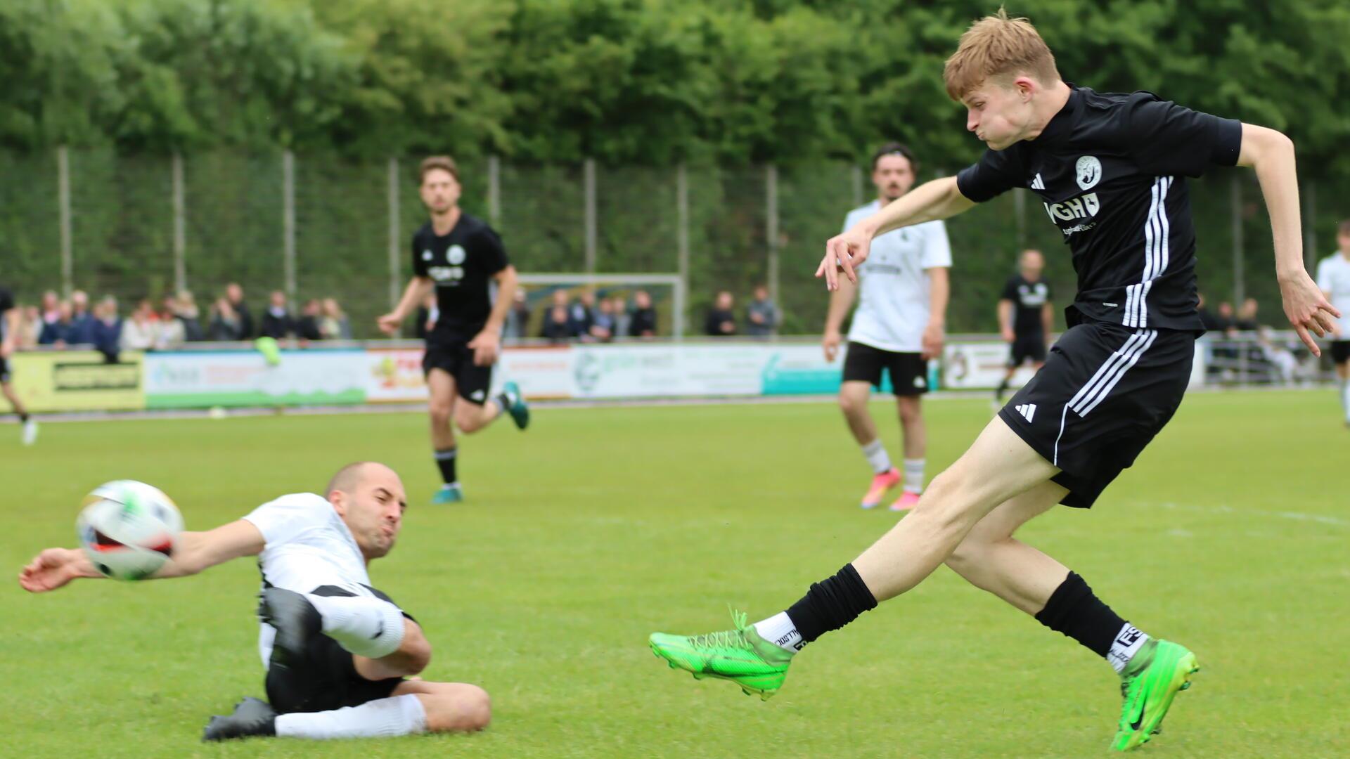 Youngster Joel Hoops erzielte beim Relegationsspiel gegen Löhnhorst mit drei Treffern die Hälfte der Bülstedter Tore.